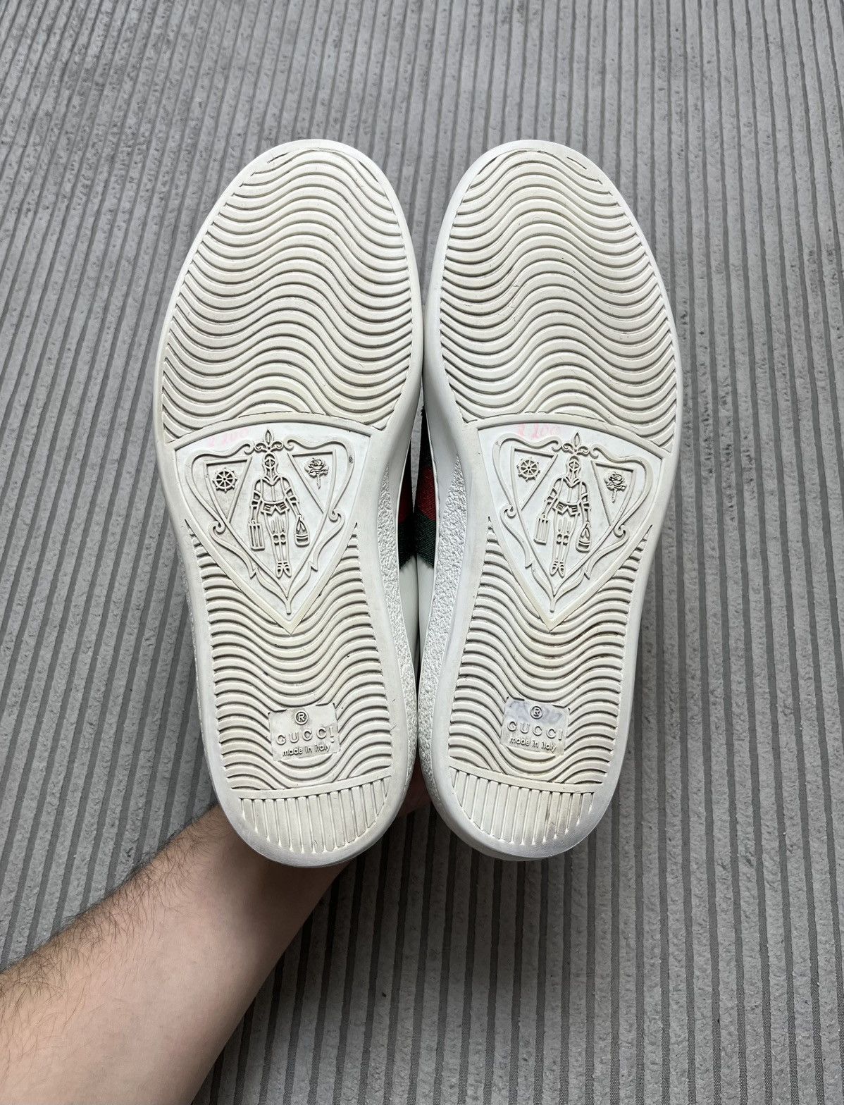 Gucci Gucci Ace Bee Leather Sneakers 00s Size US 6.5 / EU 39-40 - 8 Thumbnail