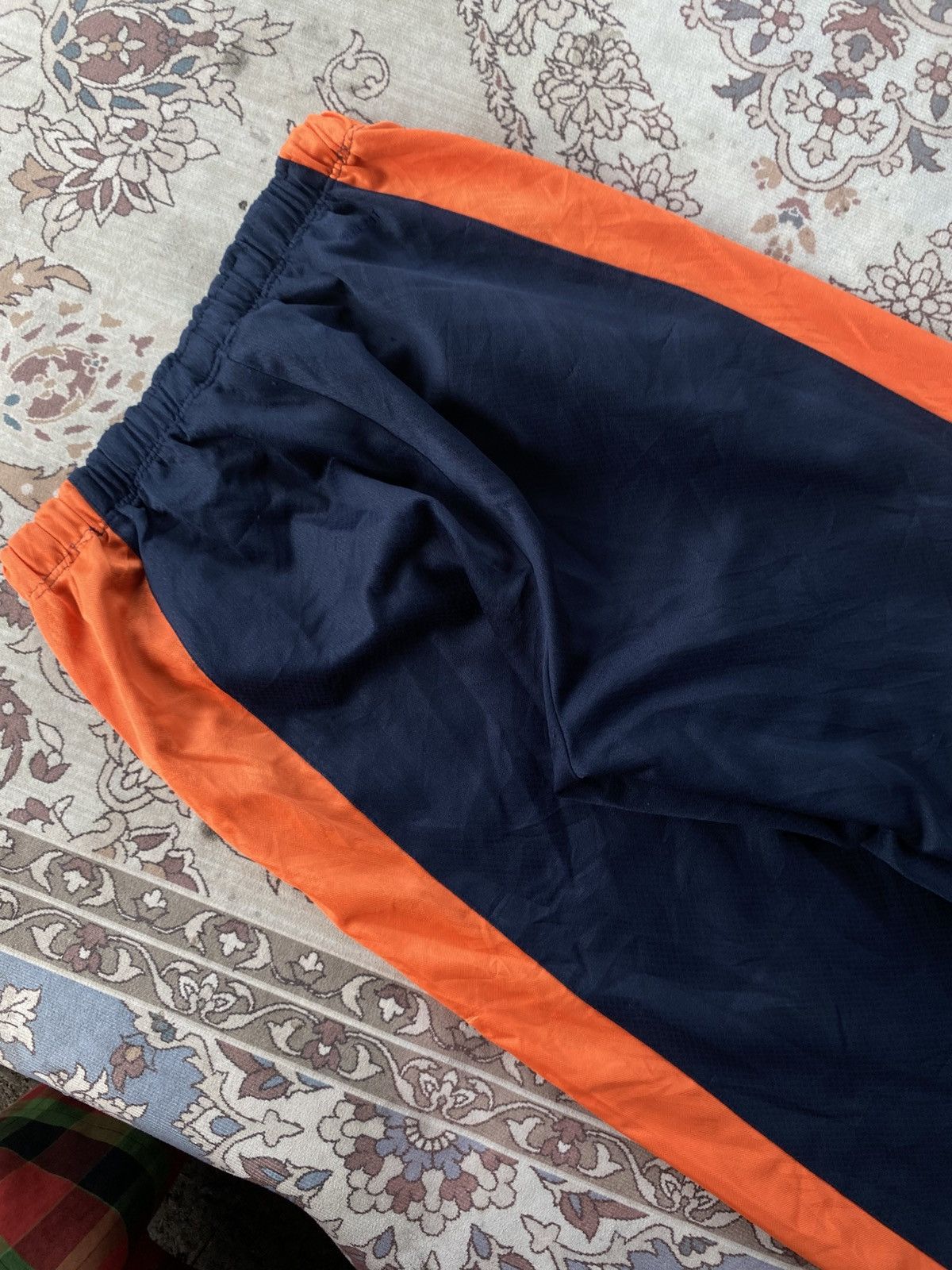 Carhartt Wip × Nike VINTAGE NIKE 90S BAGGY NYLON WIDE LEG SWOOSH TRACK PANTS Y2K Size US 26 / EU 42 - 10 Thumbnail
