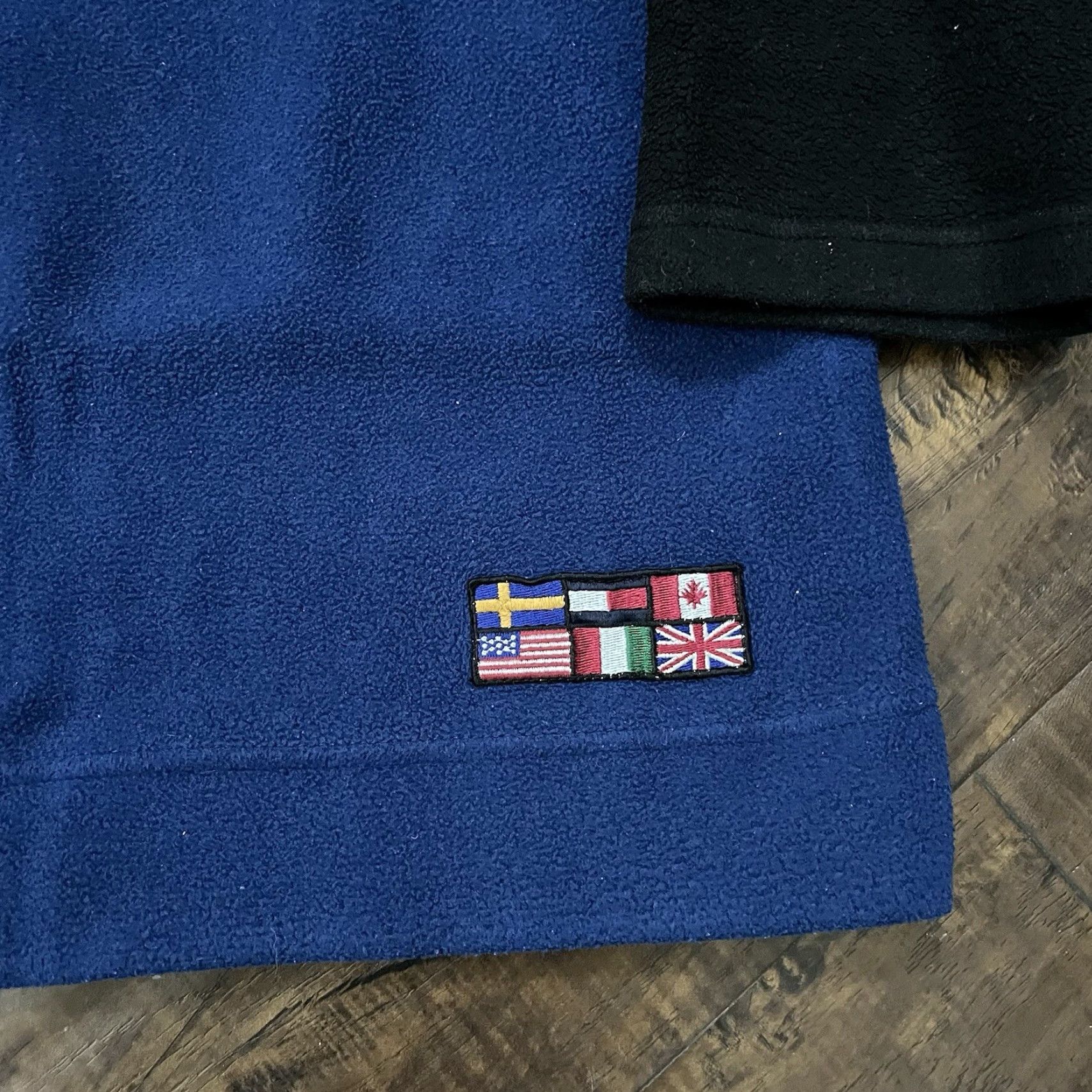 Tommy Hilfiger VTG Tommy Hilfiger Outdoors Big Flag Fleece Quarter Zip Jacket 90s Mens XL Size US XL / EU 56 / 4 - 2 Thumbnail