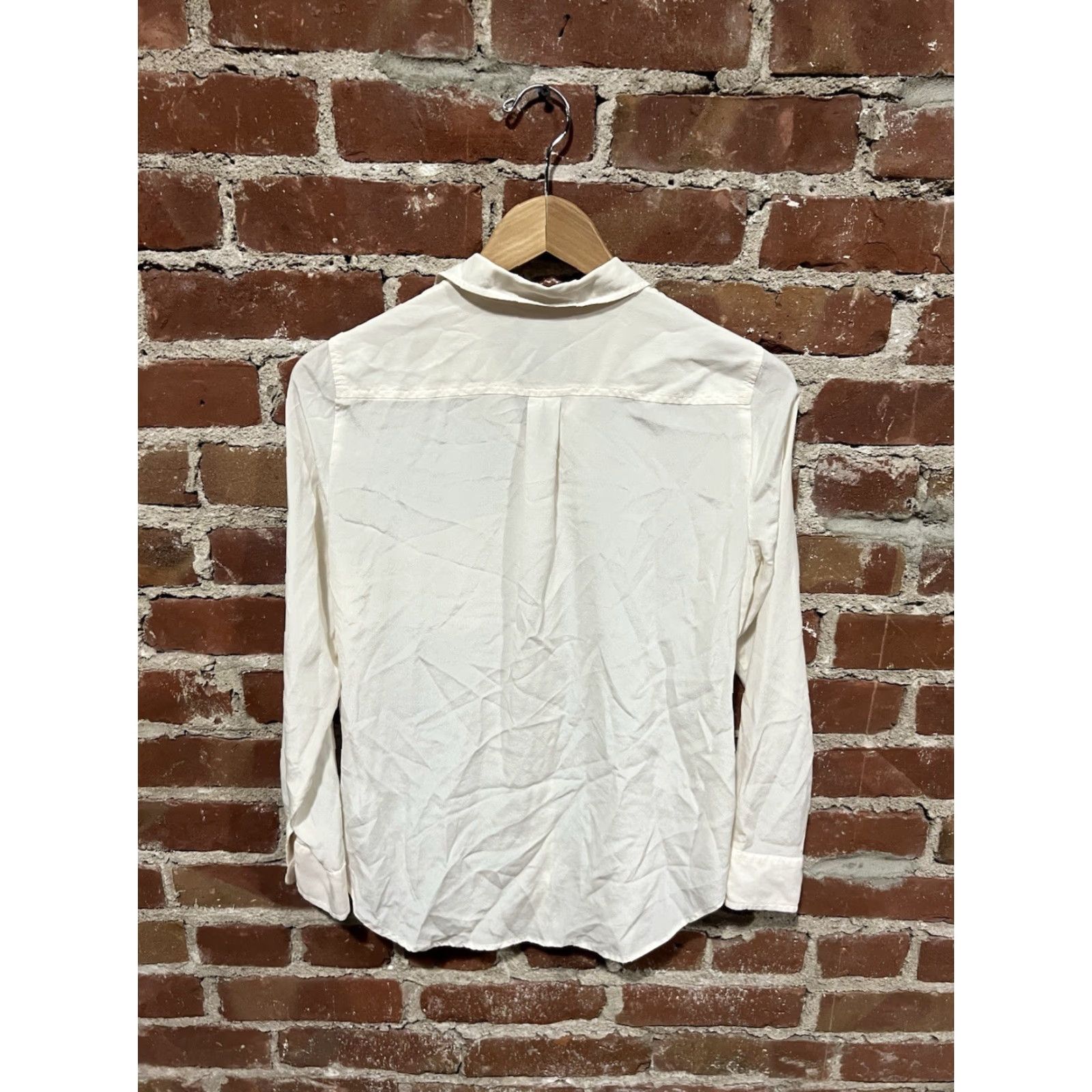 J.Crew J.Crew Button-Up White Long Sleeve Shirt Womens 6 Dress Shirt 365 Size M / US 6-8 / IT 42-44 - 2 Thumbnail