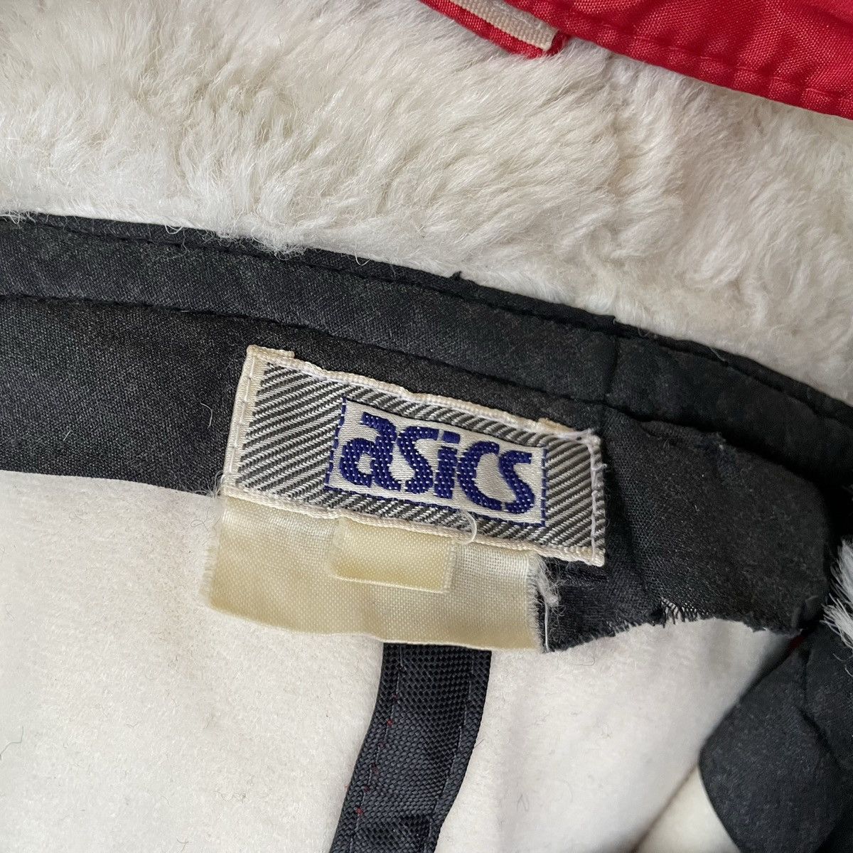 Vintage Vintage Asics winter hat Size ONE SIZE - 12 Thumbnail