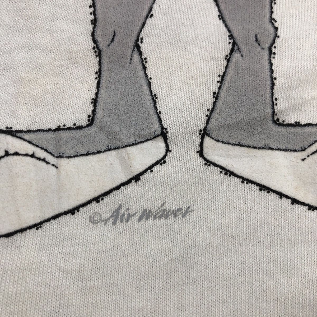 Vintage Vintage Rabbit Raglan T-Shirt Size US S / EU 44-46 / 1 - 3 Thumbnail