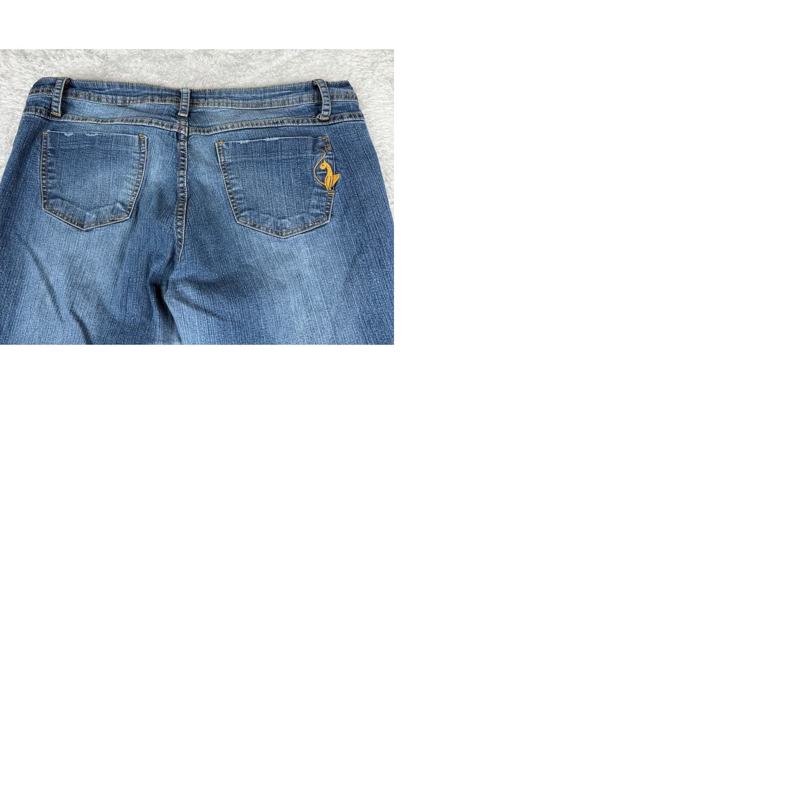 Vintage Phat Fashion Jeans Women Blue Denim Bootcut Mid Rise 36x31 15 Regular 36 Waist 31 Inseam 5-Pocket Denim Cotton Blend Stretch City Vintage No N/A Size 36" / US 14 / IT 50 - 10 Thumbnail