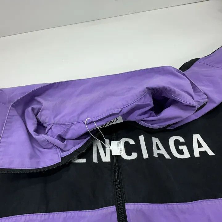 Balenciaga Balenciaga Balenciaga Ladies Logo Print Oversized Jacket - Size US S / EU 44-46 / 1 - 4 Thumbnail