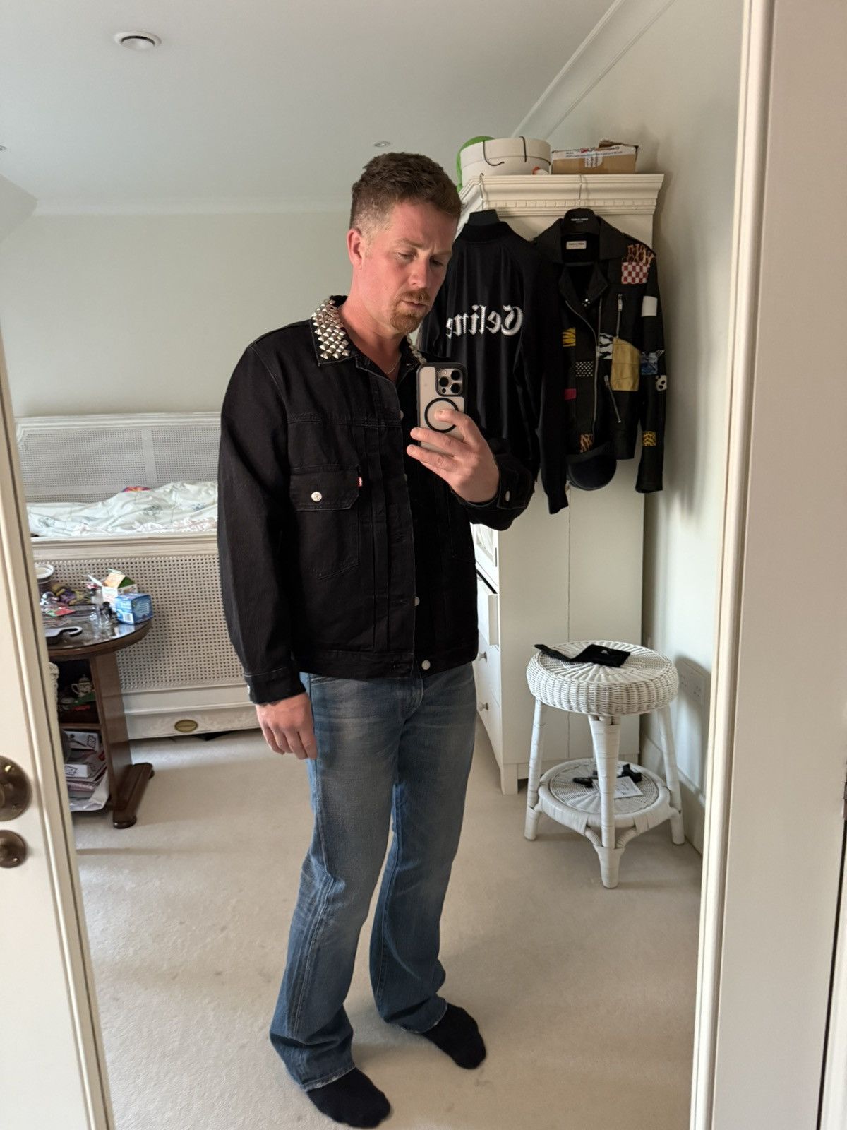 DENIM TEARS × Levi's Denim tears Levi’s black studded trucker jacket BNWT Size US L / EU 52-54 / 3 - 8 Thumbnail