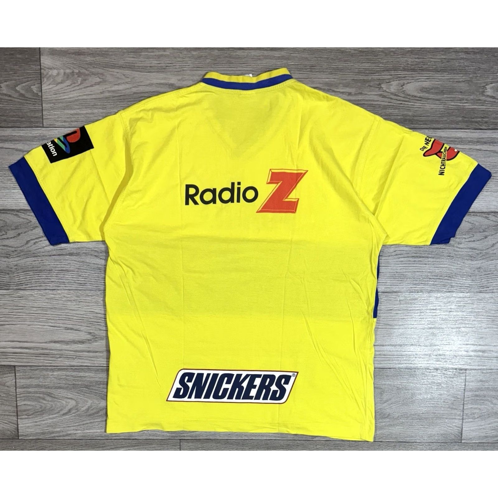 Puma VINTAGE Puma Street Soccer Cup PlayStation Snickers T-shirt V