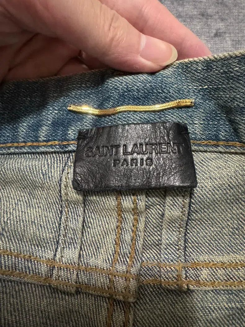 Saint Laurent Paris Saint Laurent Paris Retro Dark Blue Heavy Destroyed Jeans Size US 33 - 6 Thumbnail