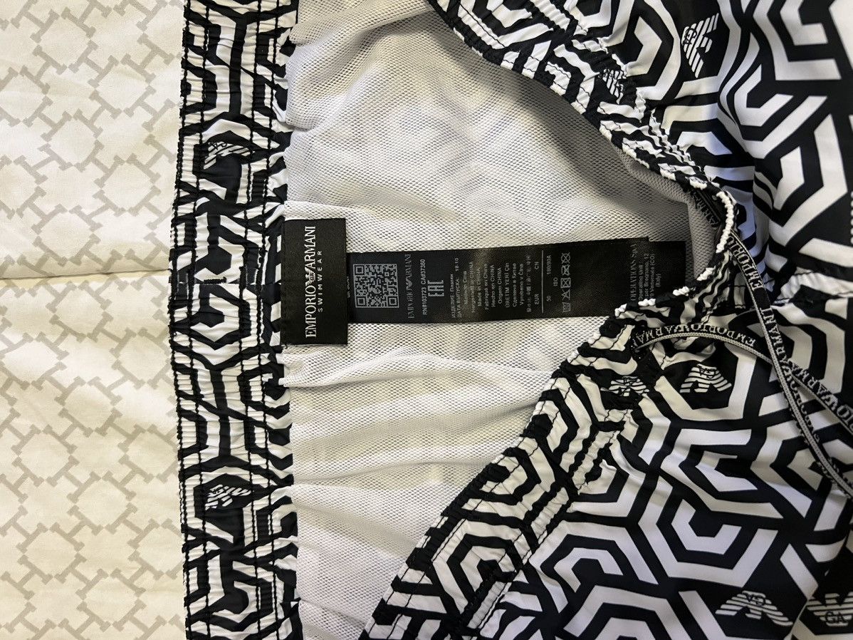 Emporio Armani Armani bathing suit Size US 33 - 2 Thumbnail