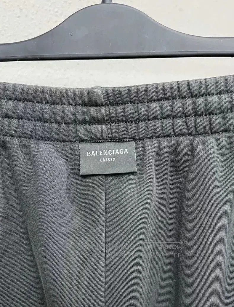 Balenciaga Balenciaga Embroidered Logo Reversible Sweatpants. Size US 26 / EU 42 - 4 Thumbnail