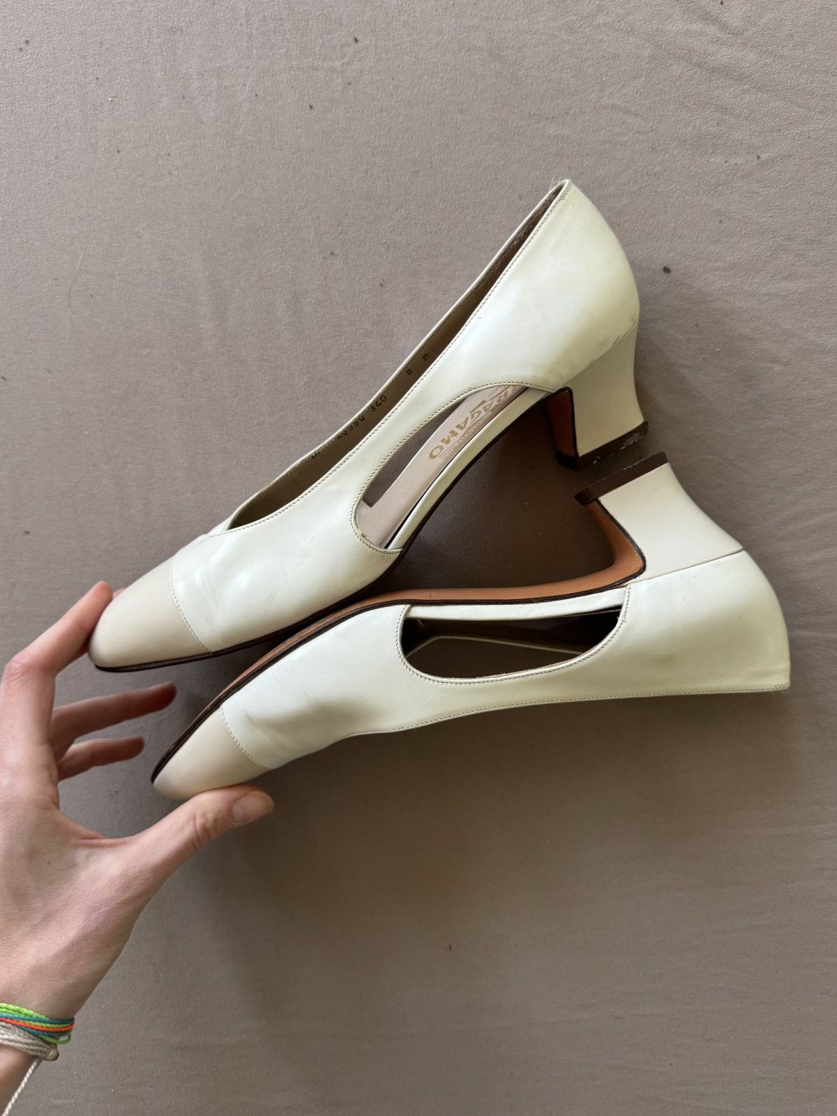Salvatore Ferragamo Vintage Salvatore Ferragamo Leather Pumps Size US 8 / IT 38 - 5 Thumbnail