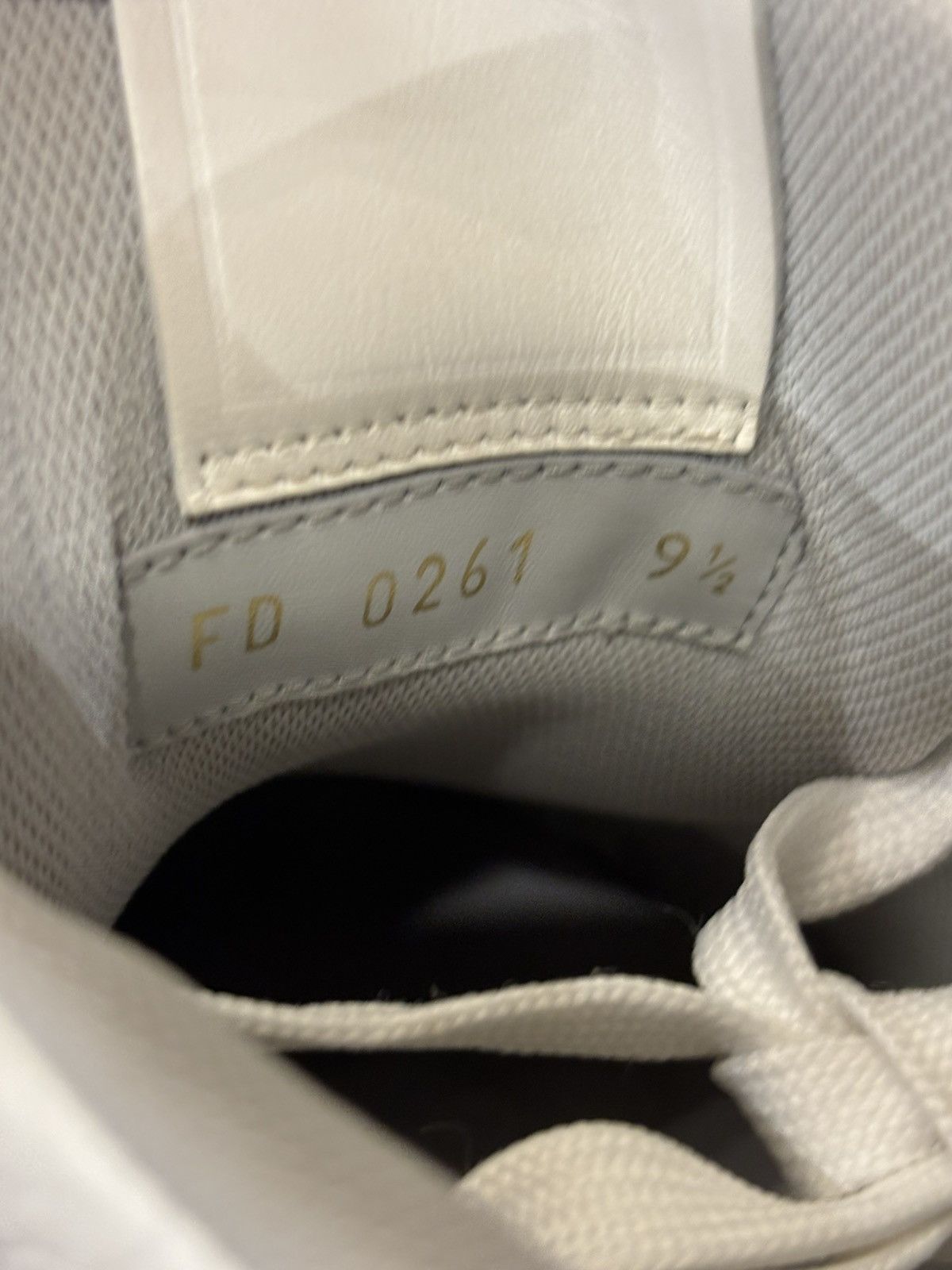 Louis Vuitton Louis Vuitton Trainer White Size US 9.5 / EU 42-43 - 6 Thumbnail