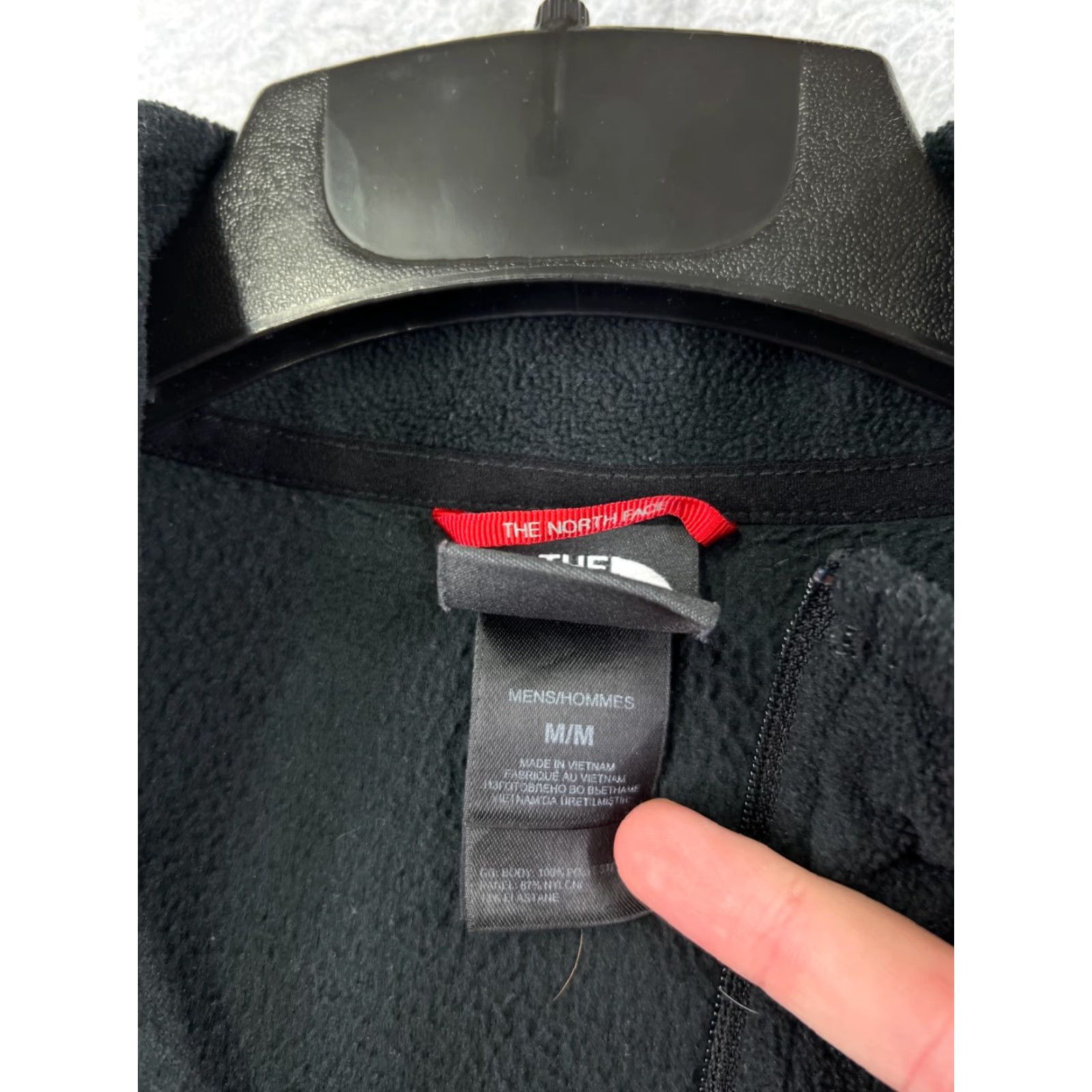 The North Face The North Face Sweater Mens M Black Long Sleeve 1/4 Zip Fleece Polyester Pattern Solid Embroidered Logo Casual Golf Fall Winter Size US M / EU 48-50 / 2 - 5 Thumbnail