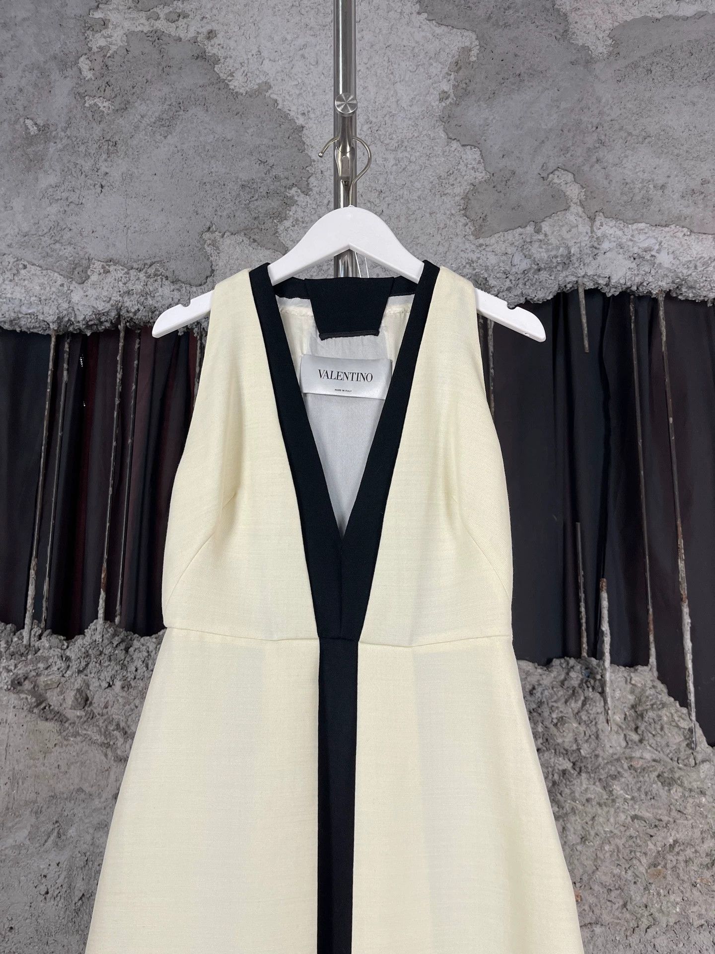 Valentino Valentino Women's 99 New Dress Size 2 Size XS / US 0-2 / IT 36-38 - 3 Thumbnail