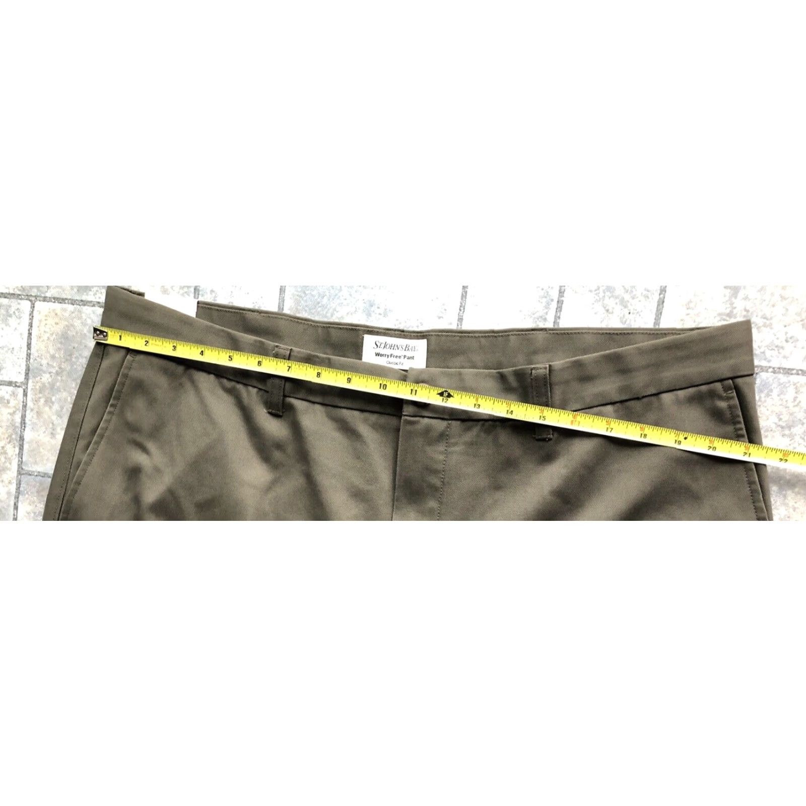 Vintage St. John’s Bay Pants 42x30 Green Classic Fit Plain Front Worry Free Pant Mens Size US 42 / EU 58 - 7 Thumbnail