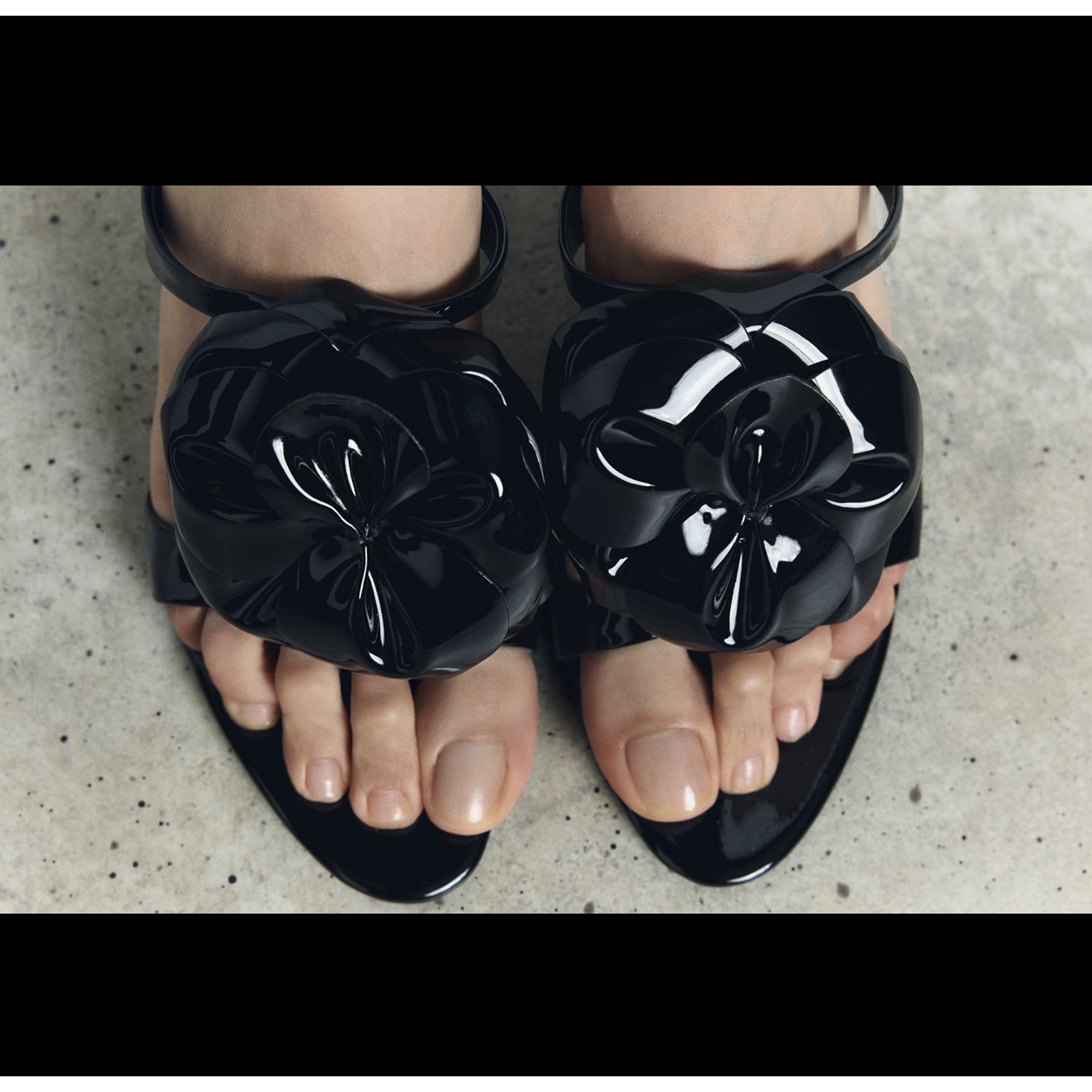 Zara ZARA Rosette Heels Strappy Sandals Feminine Statement Shoes Size US 7.5 / IT 37.5 - 9 Thumbnail