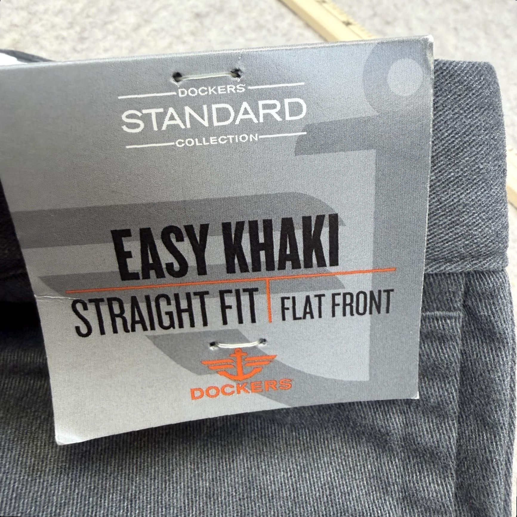 Dockers Dockers Easy Khaki Pants Mens 34x30 Gray Straight Flat Front NWT Regular Khakis Pants Mens 34 Gray Easy Khaki Dockers Size US 34 / EU 50 - 7 Thumbnail