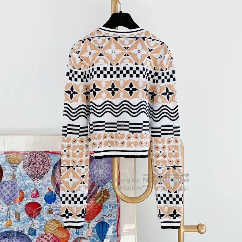 Louis Vuitton Louis Vuitton Four-leaf clover knit long sleeves Size M / US 6-8 / IT 42-44 - 2 Thumbnail