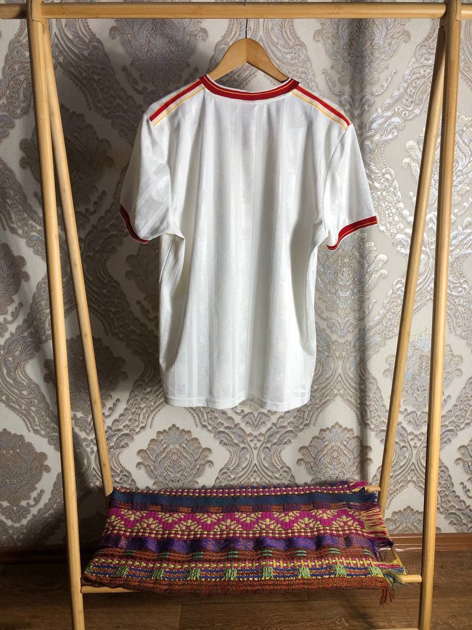 Vintage VERY RARE FC LIVERPOOL ENGLAND RETRO SOCCER JERSEY Y2K 90s Size US XL / EU 56 / 4 - 5 Thumbnail