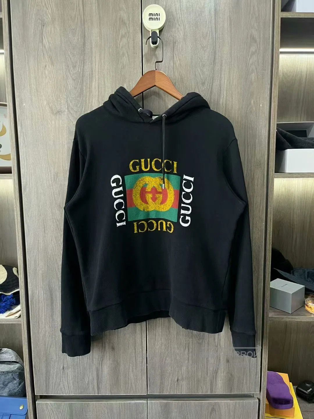Gucci vintage gucci logo hoodie size s. Size US S / EU 44-46 / 1 - 1 Thumbnail