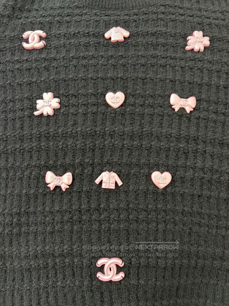 Chanel Chanel Black hidden multi-element pink logo sweater Size XS / US 0-2 / IT 36-38 - 4 Thumbnail