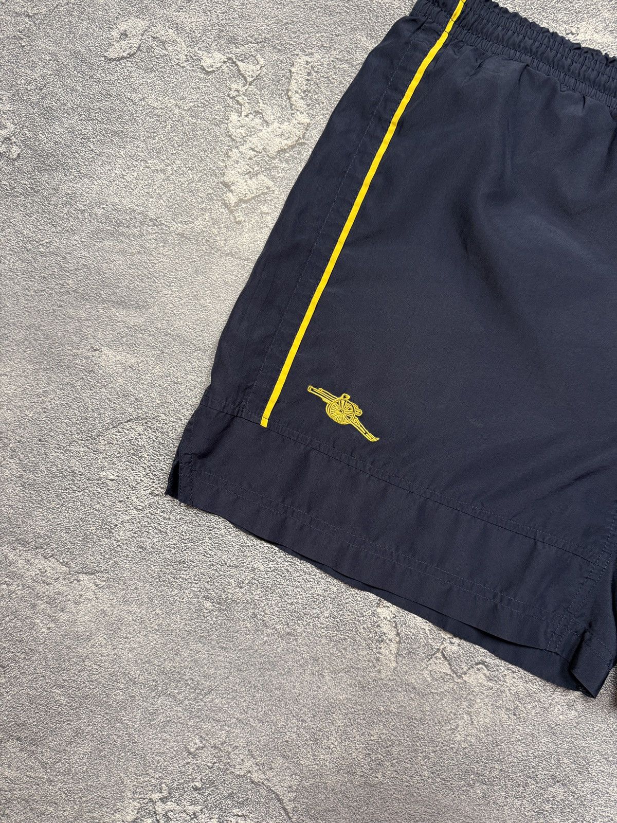 Nike × Vintage Rare Vintage Shorts Nike Arsenal 90s Size US 36 / EU 52 - 3 Thumbnail