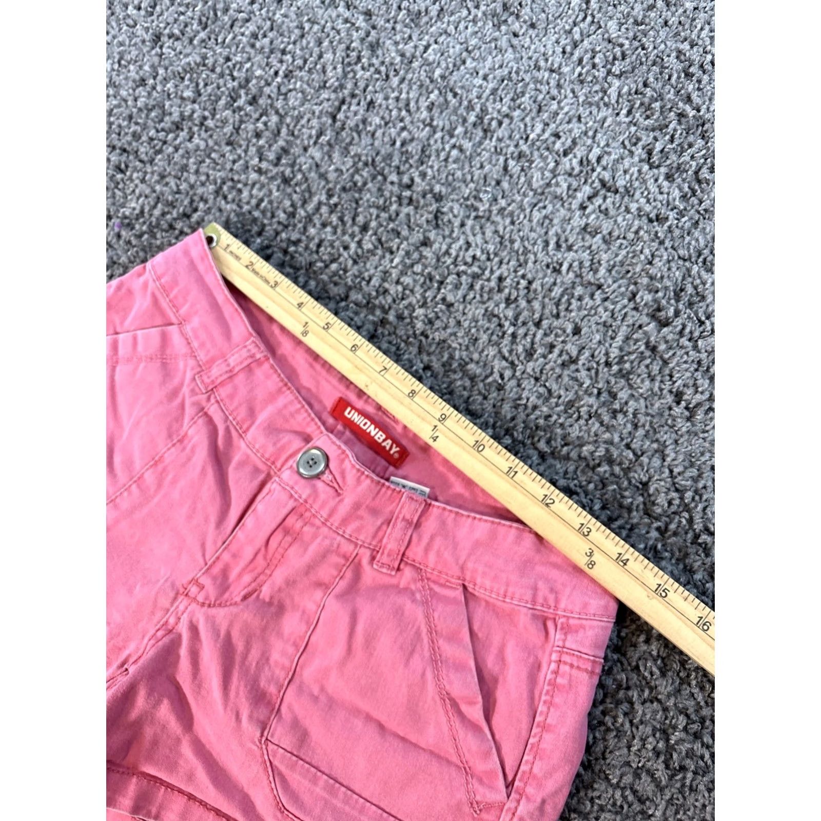 Vintage VINTAGE Union Bay Shorts Womens 28 Pink Denim Cargo Pocket Cut-Off Pockets 90s Y2K Women Size 28" / US 6 / IT 42 - 3 Thumbnail
