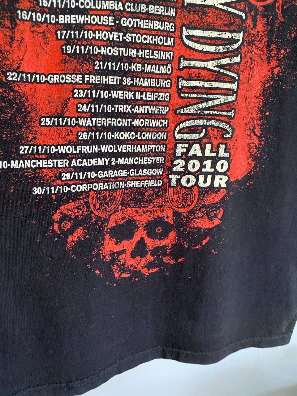 Vintage As I Lay Dying Vintage Metal Rock T-Shirt Fall Tour Size M Size US M / EU 48-50 / 2 - 12 Thumbnail
