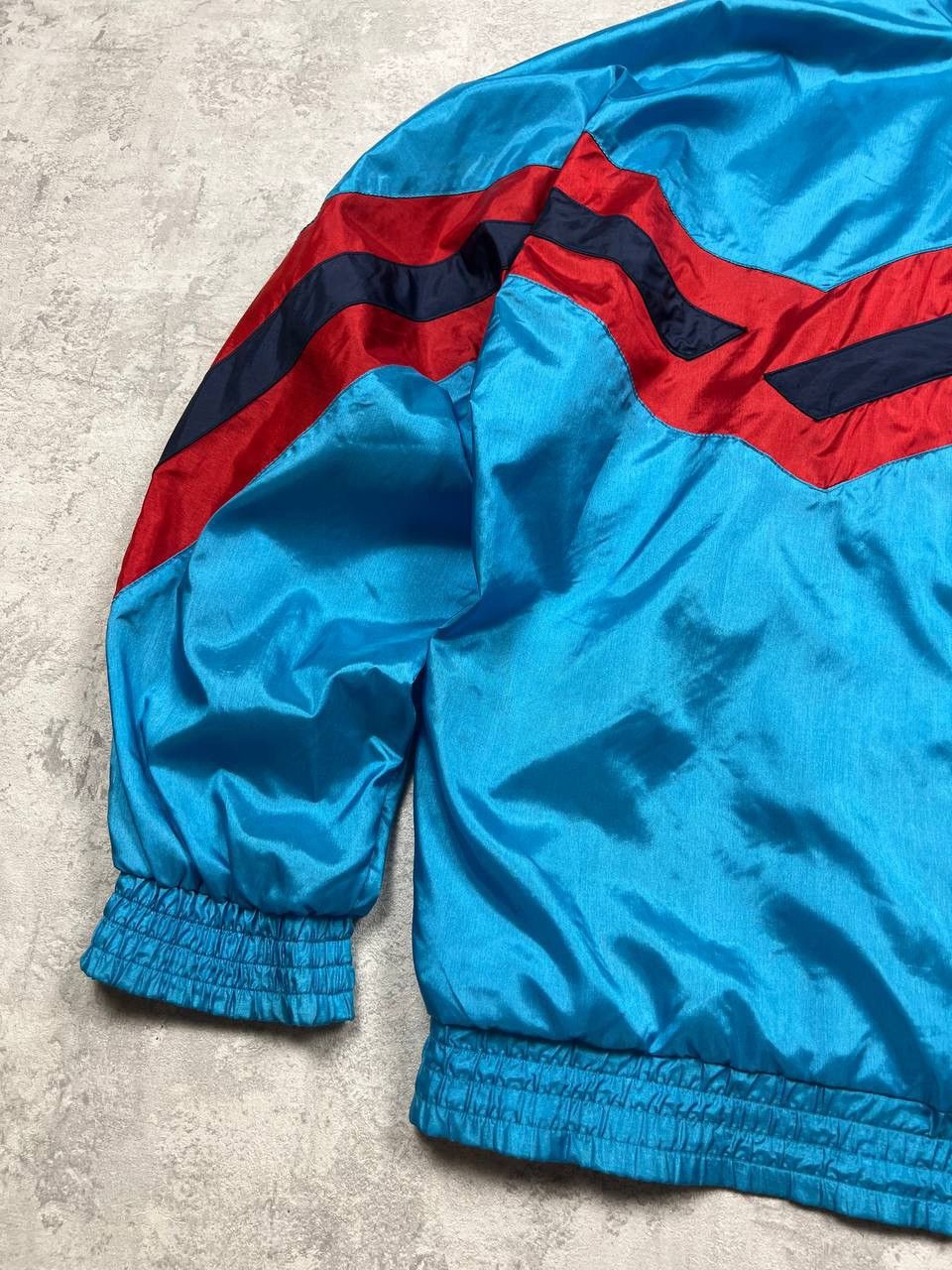Adidas Vintage Adidas Track Jacket Windbreaker Y2K Size US L / EU 52-54 / 3 - 6 Thumbnail