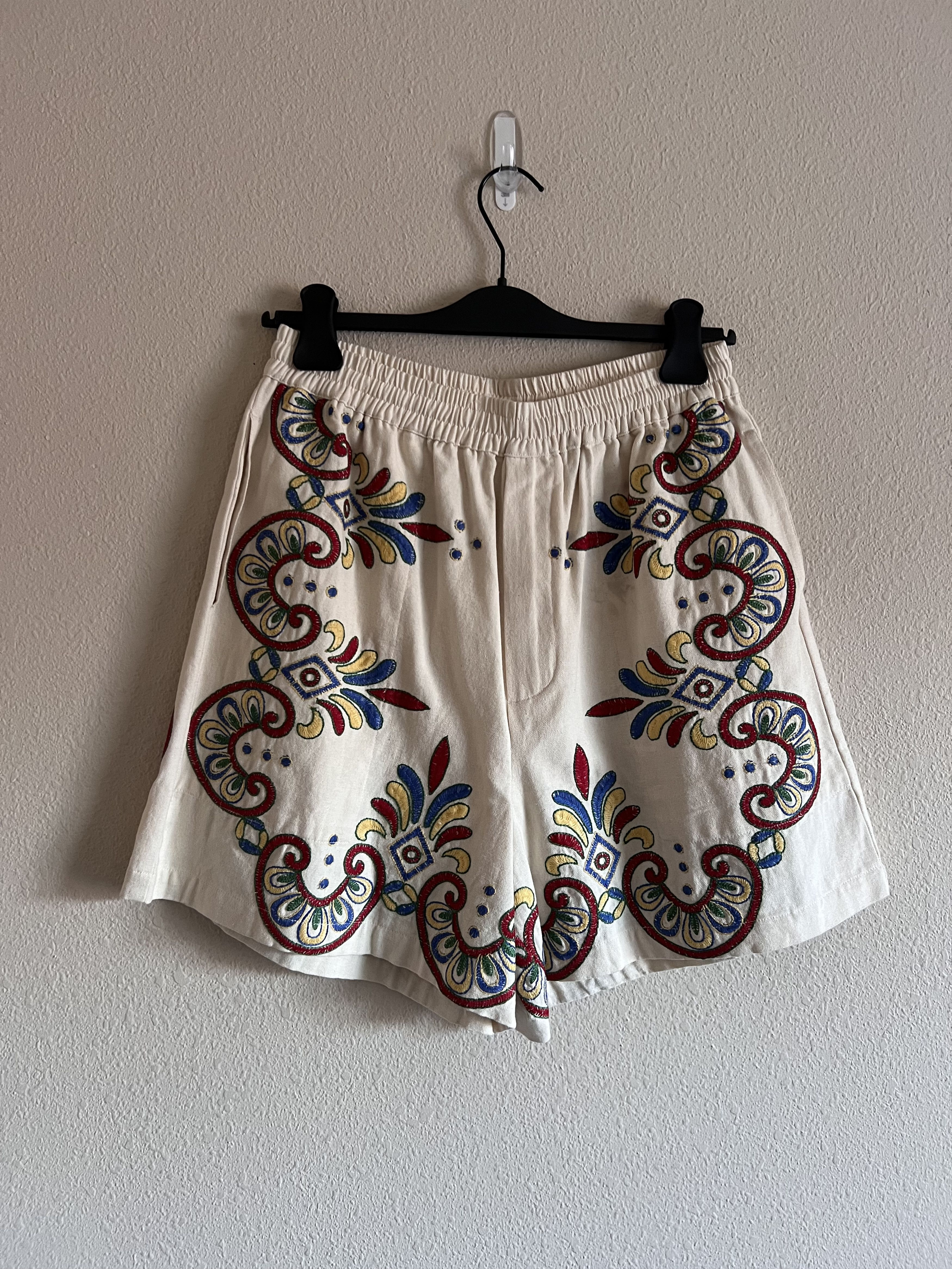 image of Bode Embroidered Carnival Shorts In Ecru Multi in White, Men's (Size 33)