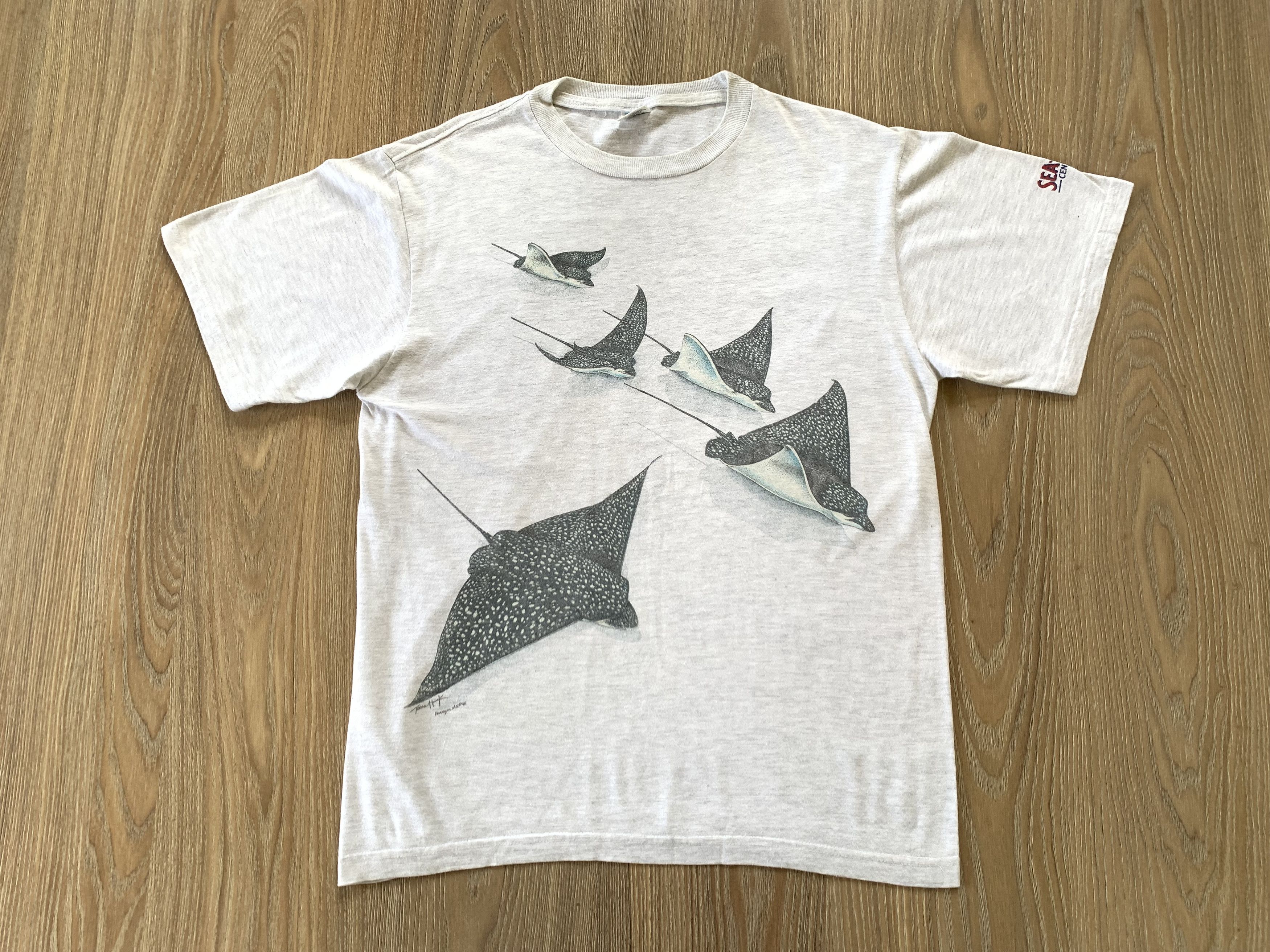 Vintage Vintage Sealife Harlequin 1990 Printed T Shirt Size US XL / EU 56 / 4 - 3 Thumbnail