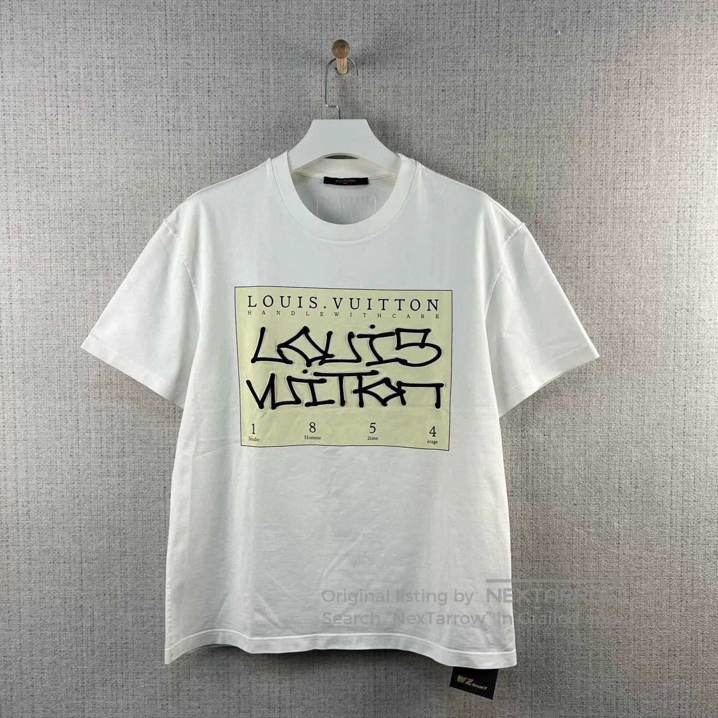 Louis Vuitton Louis Vuitton FW22 Logo Print Crewneck Tee. Size US XL / EU 56 / 4 - 1 Thumbnail