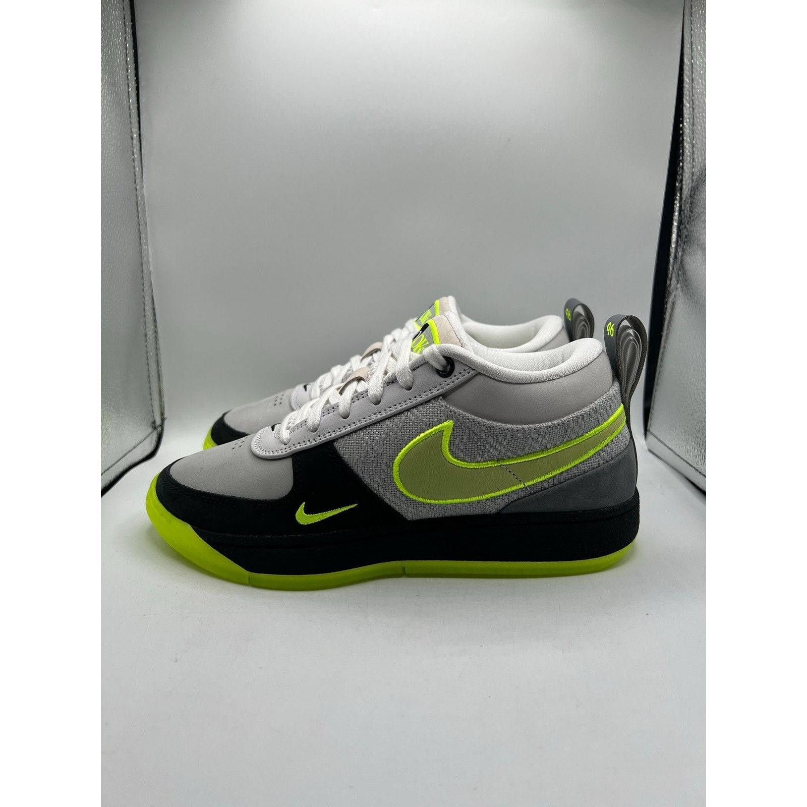 Nike Nike Book 1 “Neon” size 5.5 men’s/7 women’s Size US 5.5 / EU 38 - 1 Thumbnail