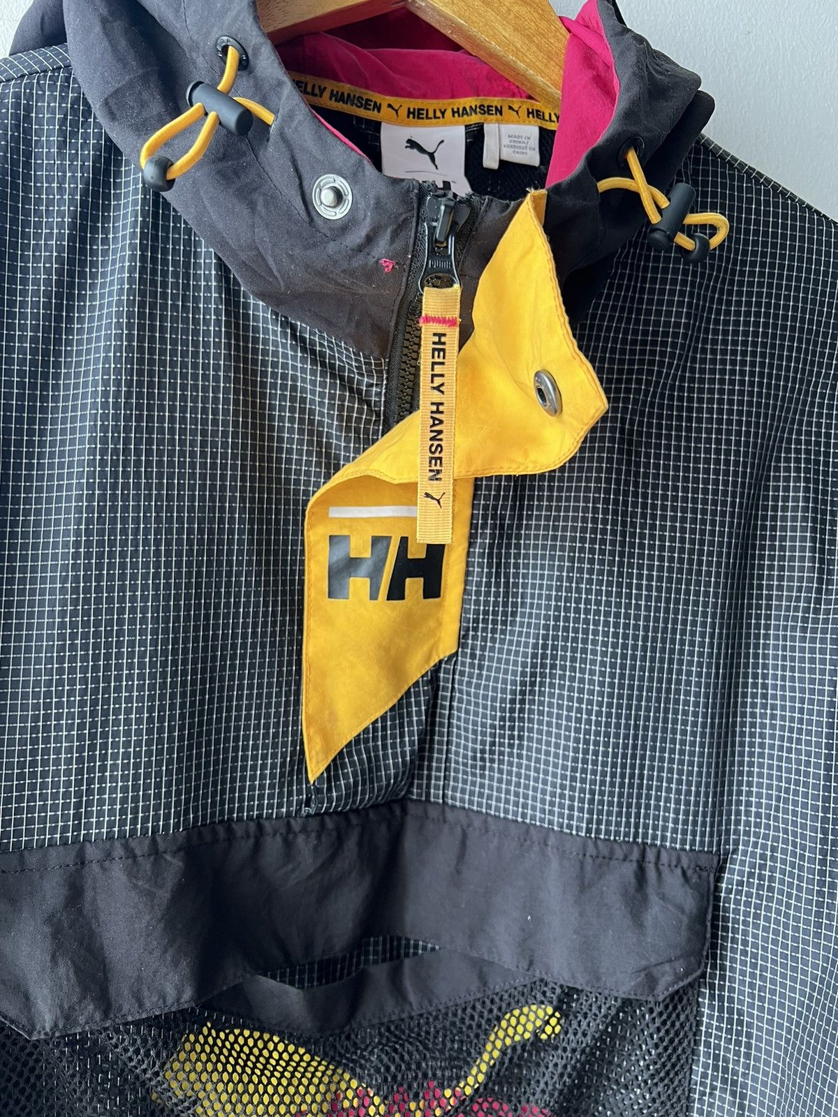 Helly Hansen × Puma Puma x Helly Hansen Black Pullover Jacket Size US S / EU 44-46 / 1 - 8 Thumbnail