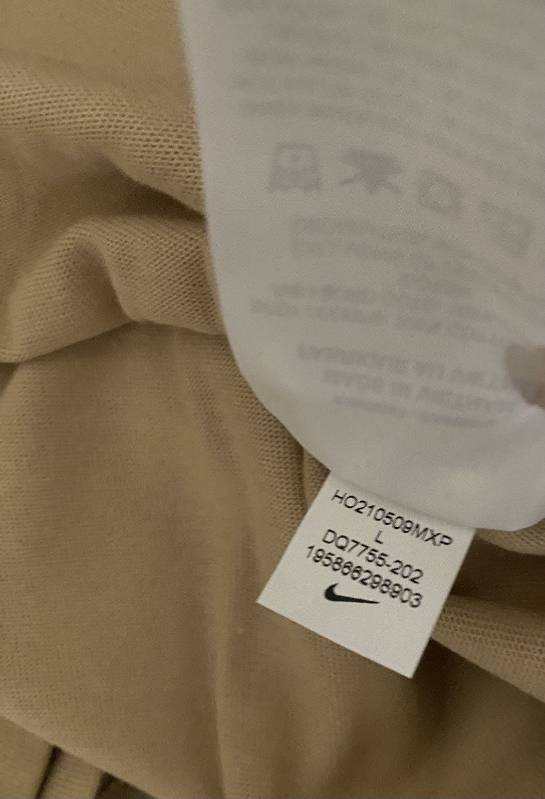 Billie Eilish × Nike NIKE BILLIE EILISH TEE MUSHROOM L Size US L / EU 52-54 / 3 - 3 Thumbnail