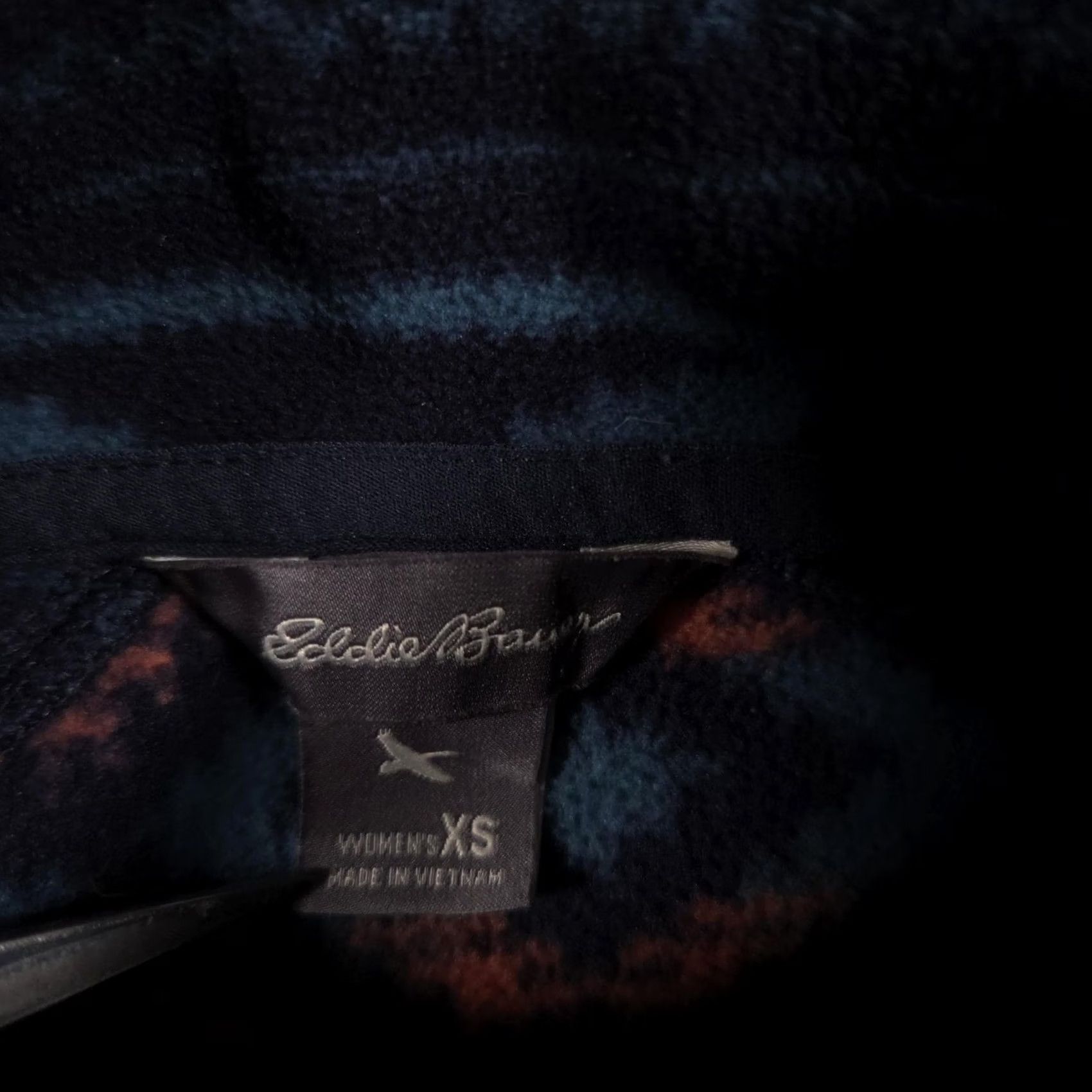 Eddie Bauer VINTAGE Eddie Bauer Sweater Womens XS Blue Fleece 1/4 Zip Mock Neck Aztec Print Size XS / US 0-2 / IT 36-38 - 5 Thumbnail