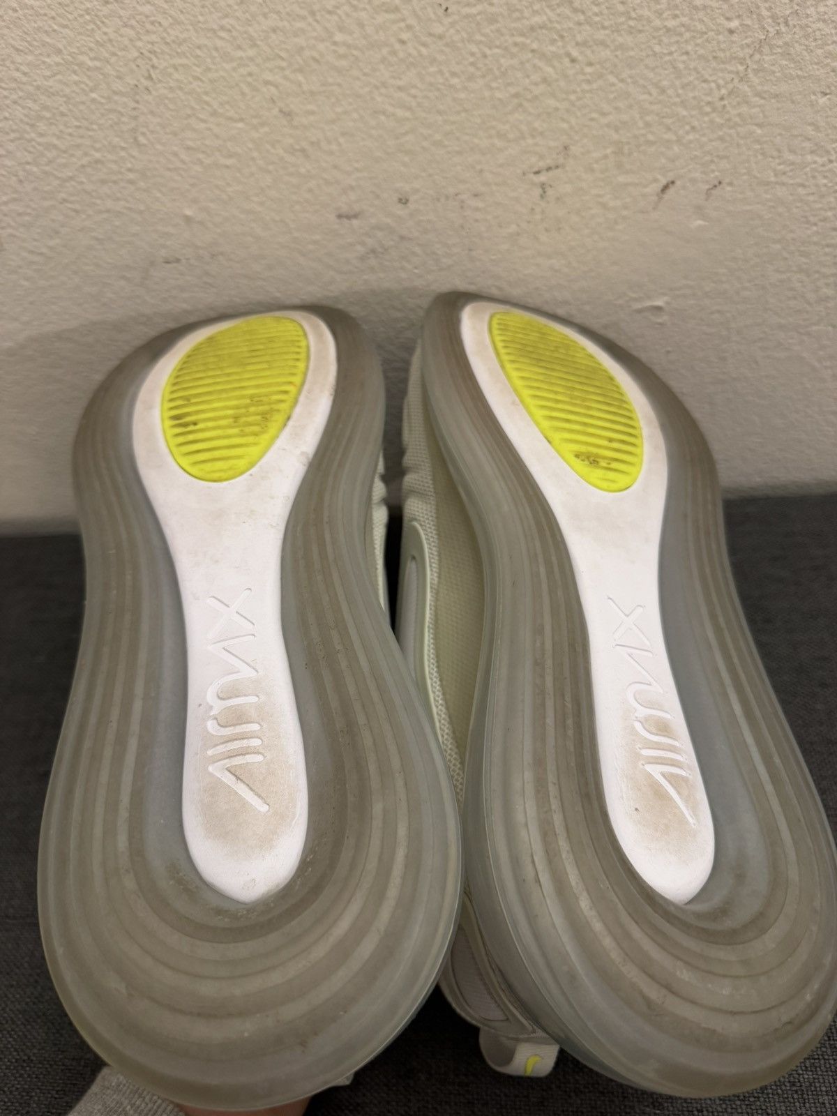 Nike Airmax 720 Size US 9.5 / EU 42-43 - 7 Thumbnail