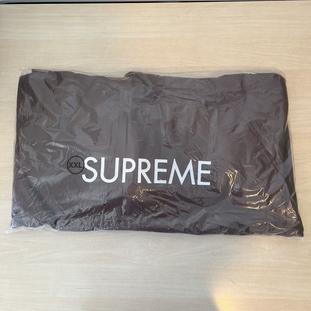Supreme Supreme Capital Hooded Sweatshirt Dark Brown Size US XXL / EU 58 / 5 - 2 Thumbnail
