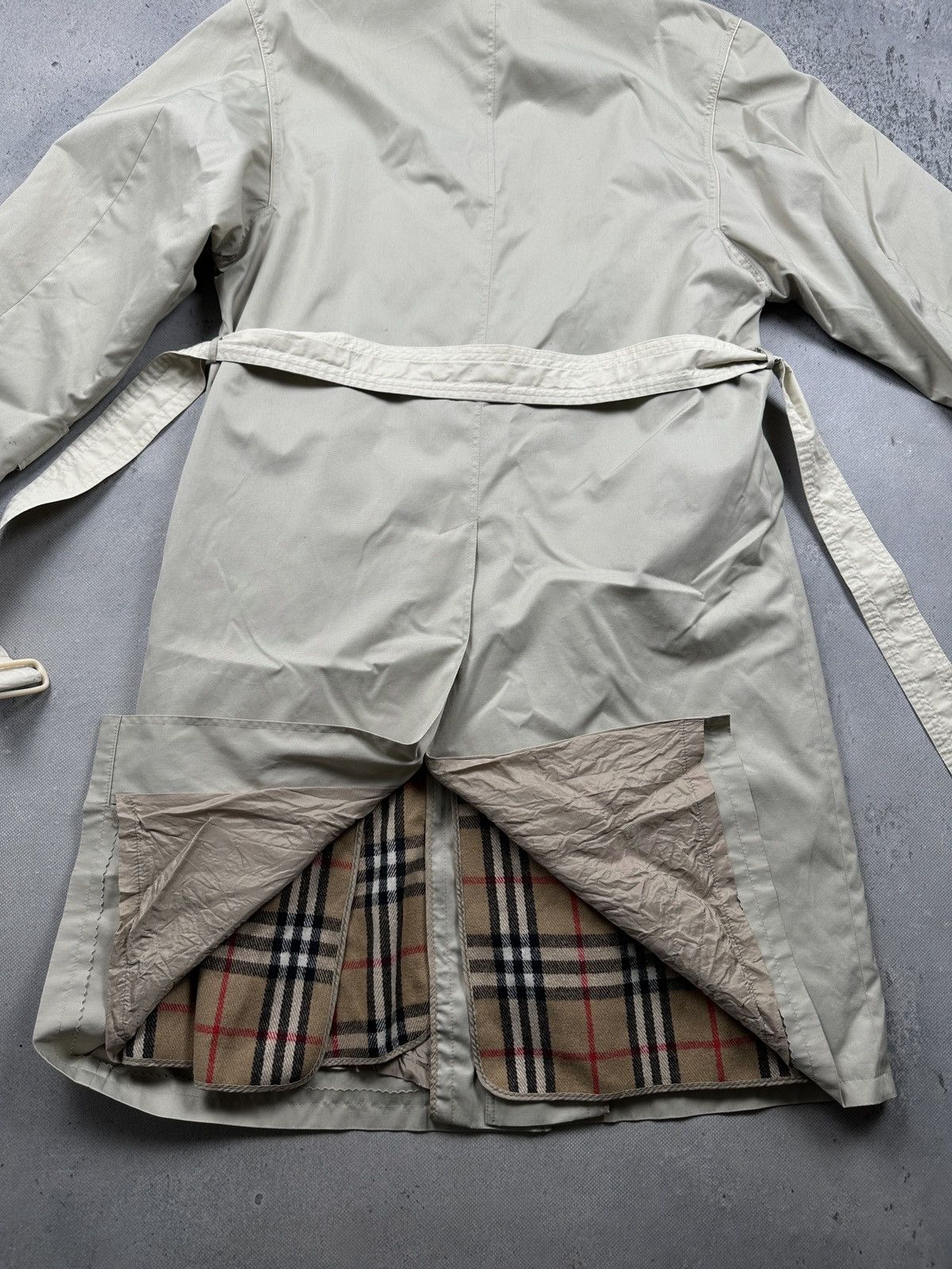 Yves Saint Laurent Yves Saint Laurent Trench Coat Beige Nova Check Lined 80s Size US L / EU 52-54 / 3 - 13 Thumbnail