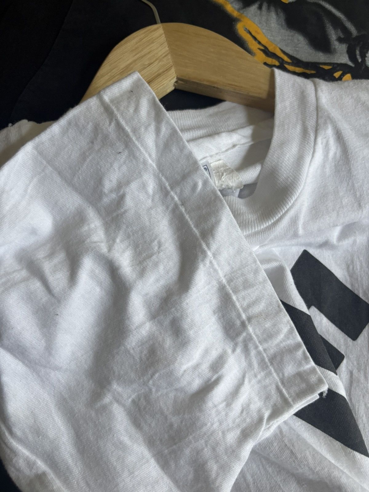 Mario Valentino × Vintage Vintage Mario Valentino Tshirt Size US L / EU 52-54 / 3 - 3 Thumbnail