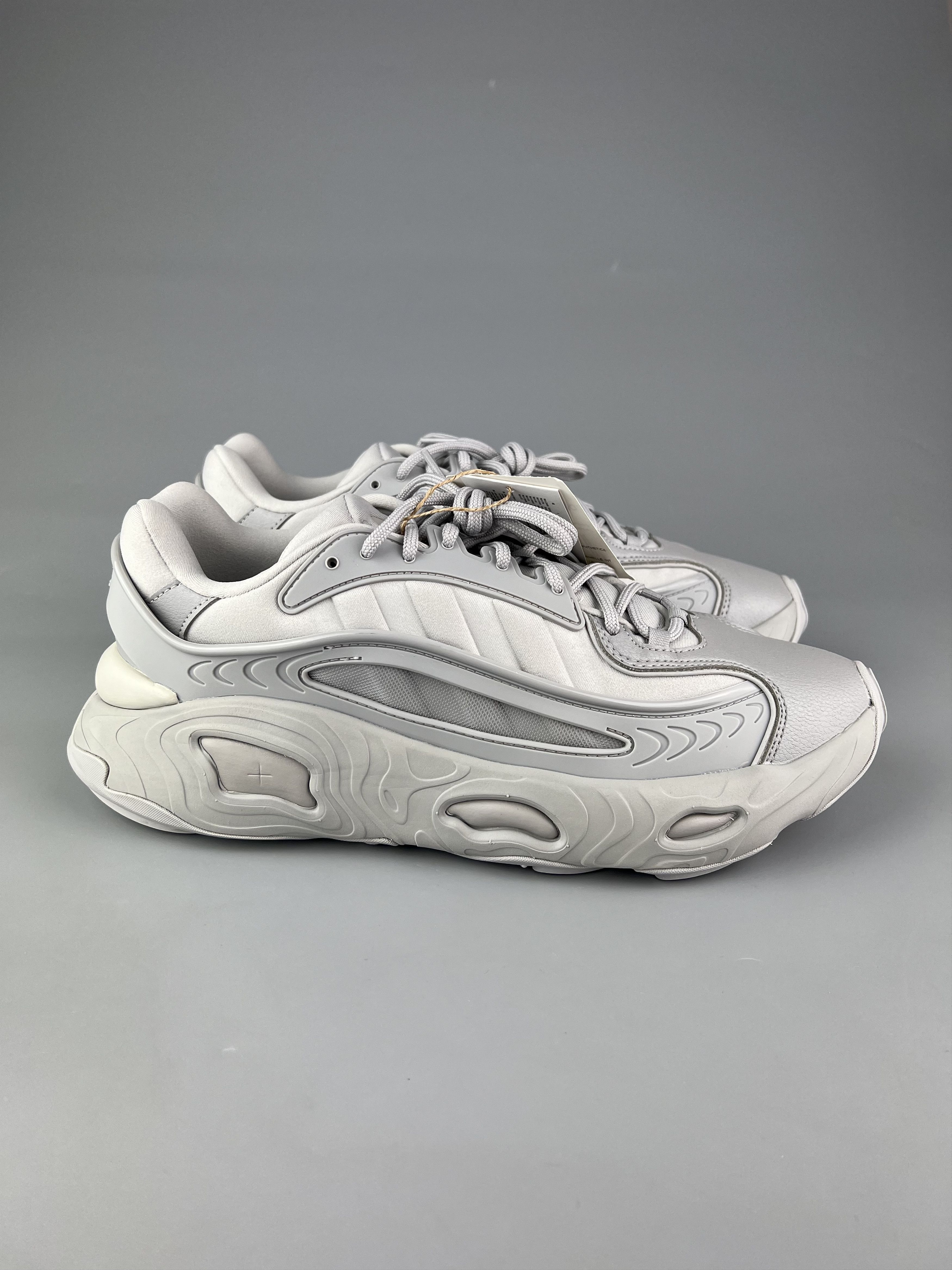 Adidas Adidas Oznova Men's Gray Sneakers Size US10 Size US 10 / EU 43 - 1 Thumbnail