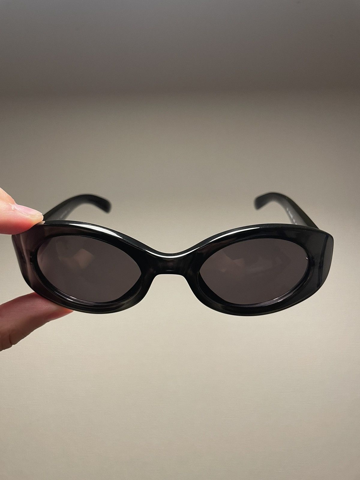 Gucci GUCCI CLEAR BLACK SUNGLASSES Size ONE SIZE - 2 Thumbnail