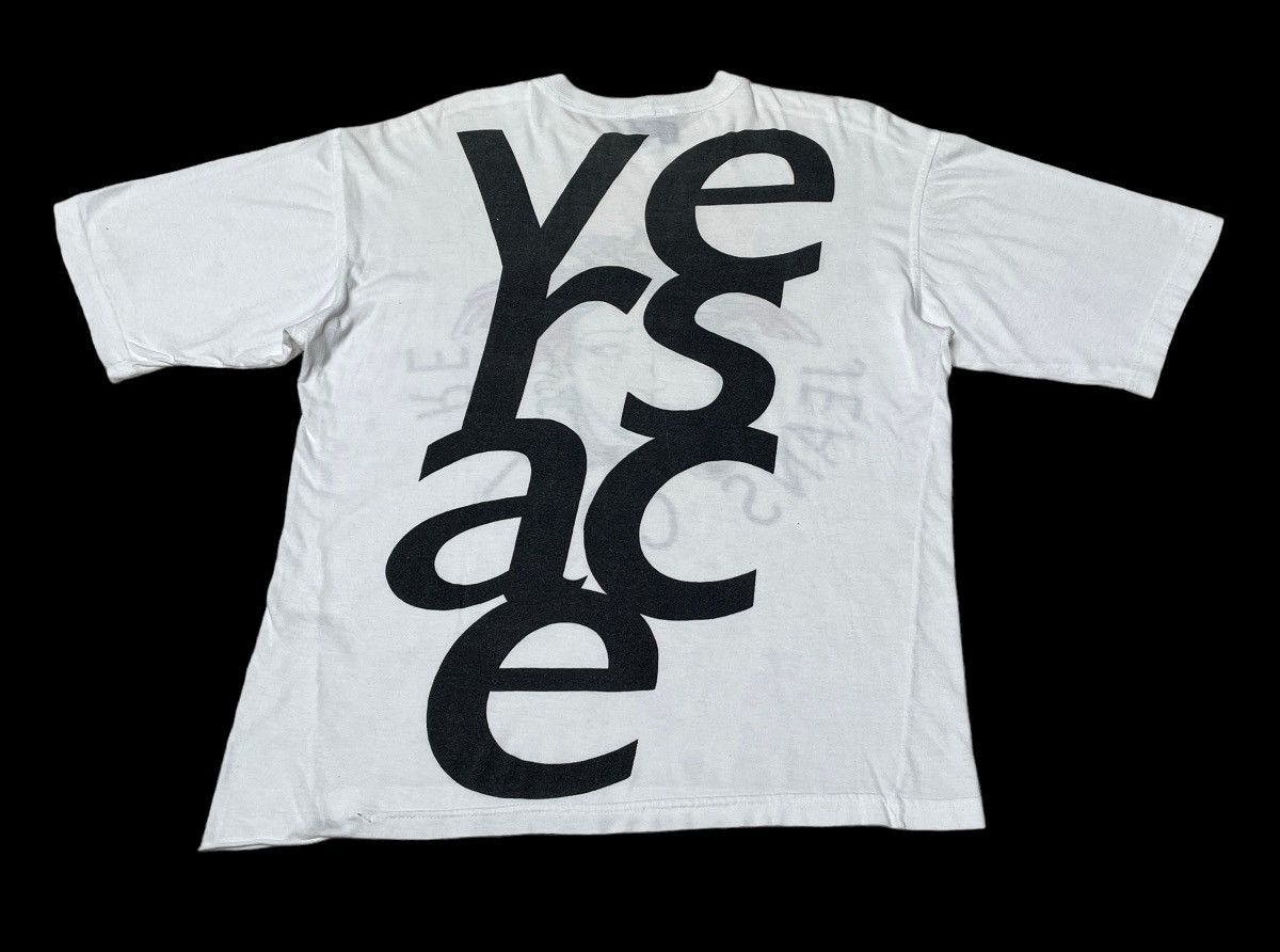 Versace Jeans Couture Vintage Brand Versace Full Print T-Shirt 2000s Size US S / EU 44-46 / 1 - 2 Thumbnail