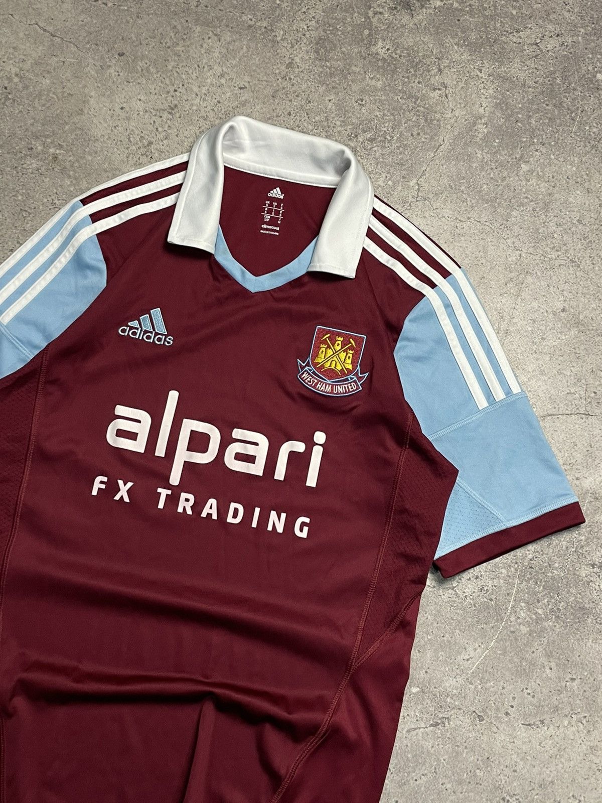 Adidas Adidas West Ham home jersey 2013/2014 size S Size US S / EU 44-46 / 1 - 2 Thumbnail