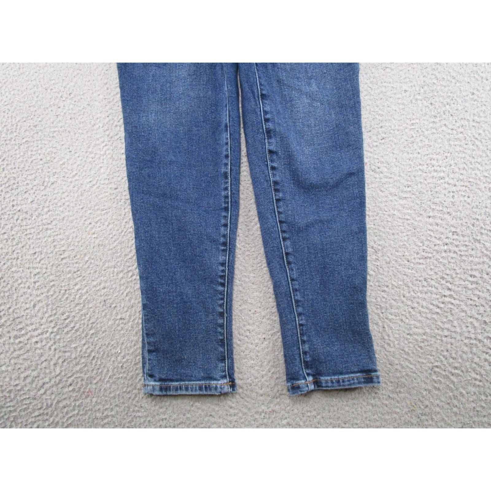 Vintage Maurices Jeans Skinny Regular Stretch Denim Blue High Rise Size 16 Reg 5-Pocket Design Zipper Medium Wash Women Size 38" / US 16 / IT 52 - 2 Thumbnail