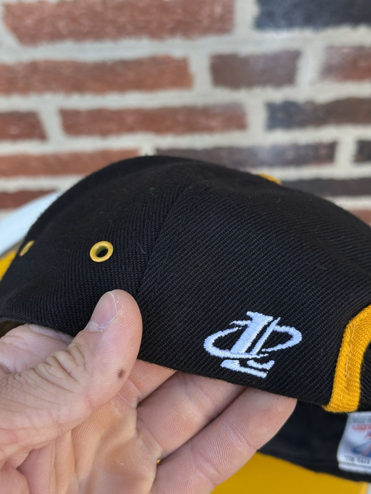 NFL Vintage 00’s NFL Pittsburgh Steelers Cap Size ONE SIZE - 5 Thumbnail