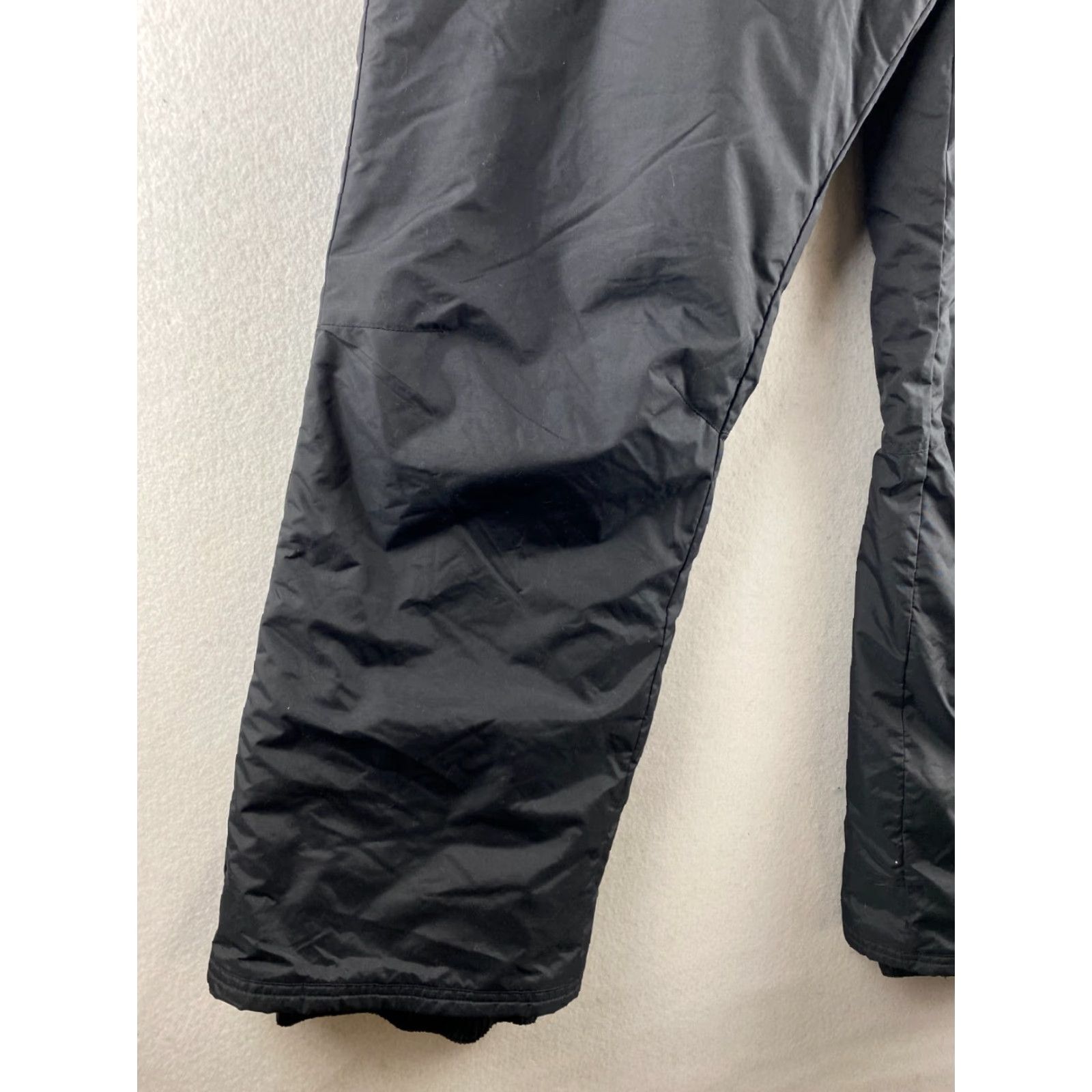 Vintage Outdoor Gear Snow Pants Mens 2XL Black Zip Pockets Adjustable Waist 42 x 32 Snowboarding Skiing Regular Mens Size US 39 - 4 Thumbnail
