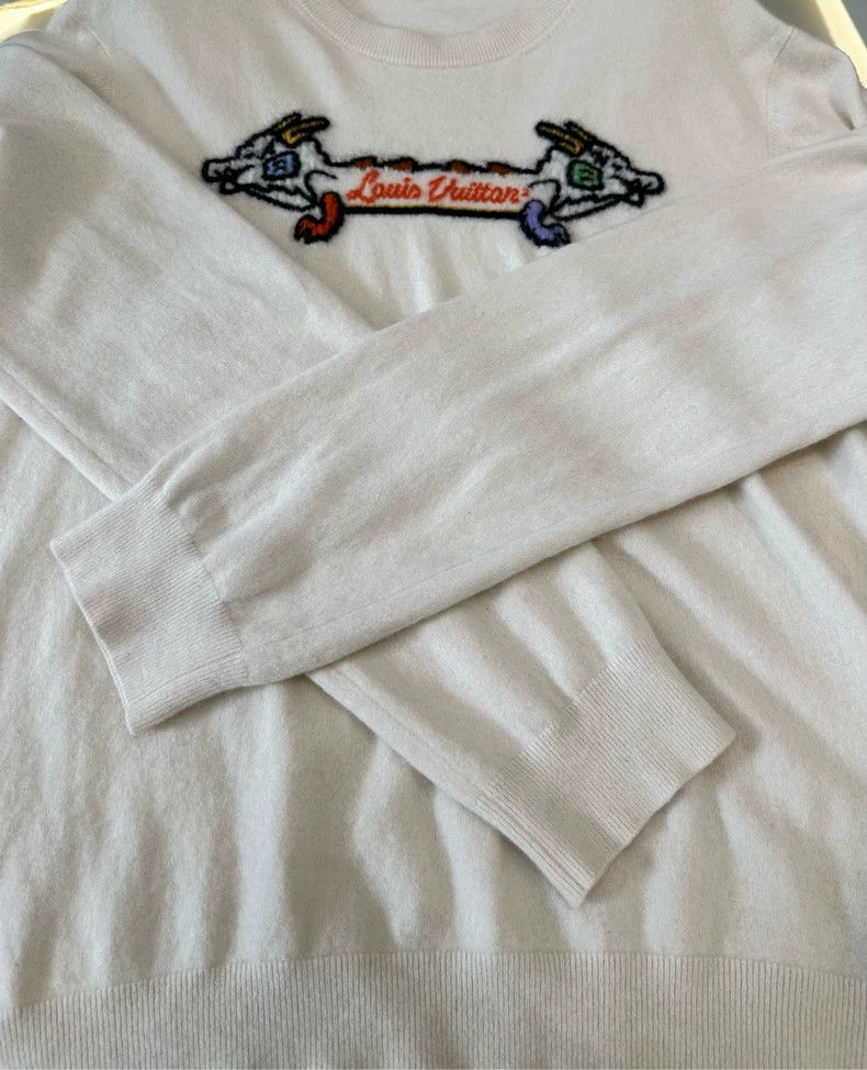 Louis Vuitton Louis Vuitton White dragon boat double-headed cashmere swea Size US XXL / EU 58 / 5 - 5 Thumbnail