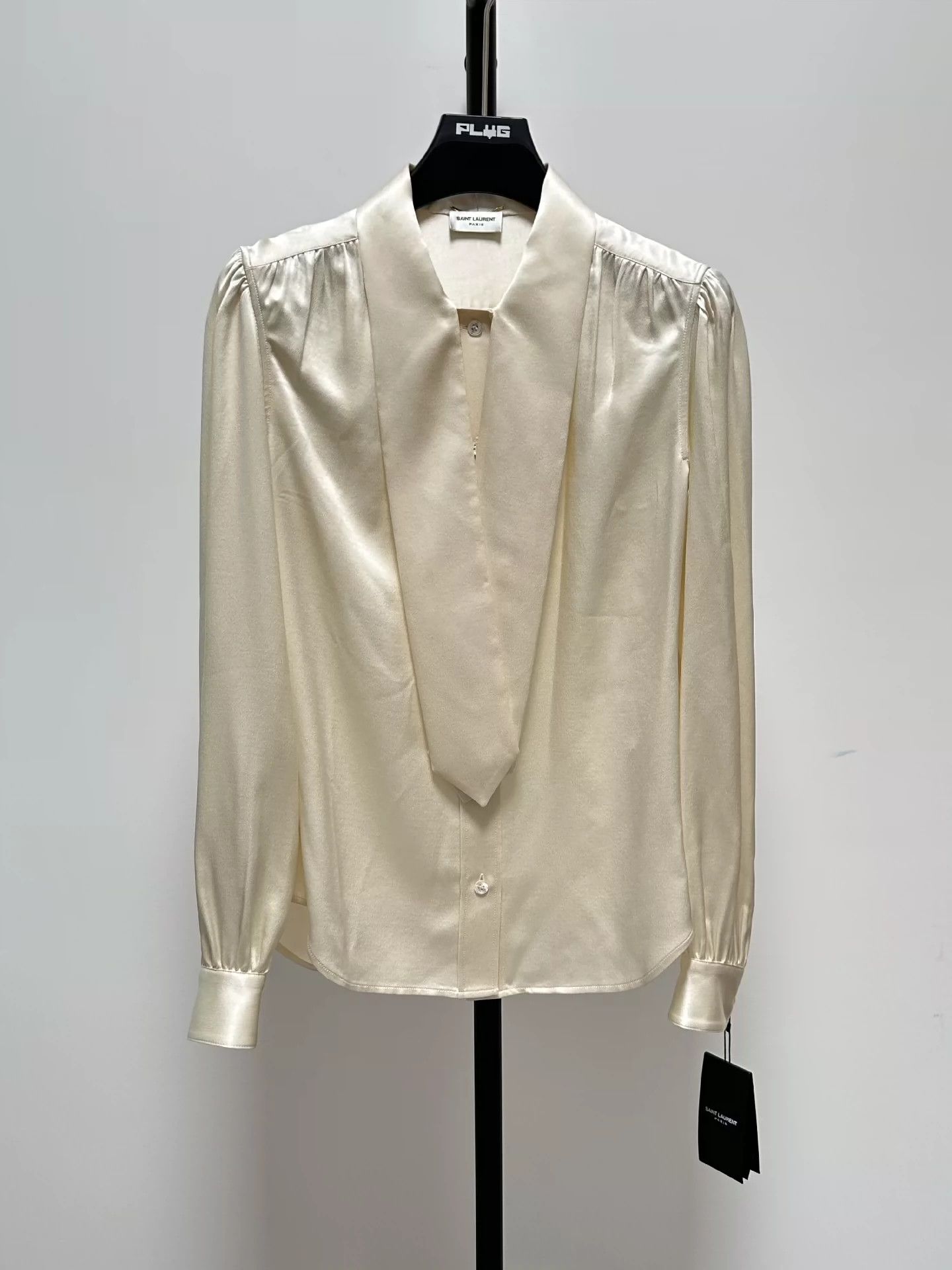 Saint Laurent Paris Saint Laurent Paris Flower knot collar ribbon silk shirt Size US XS / EU 42 / 0 - 1 Thumbnail