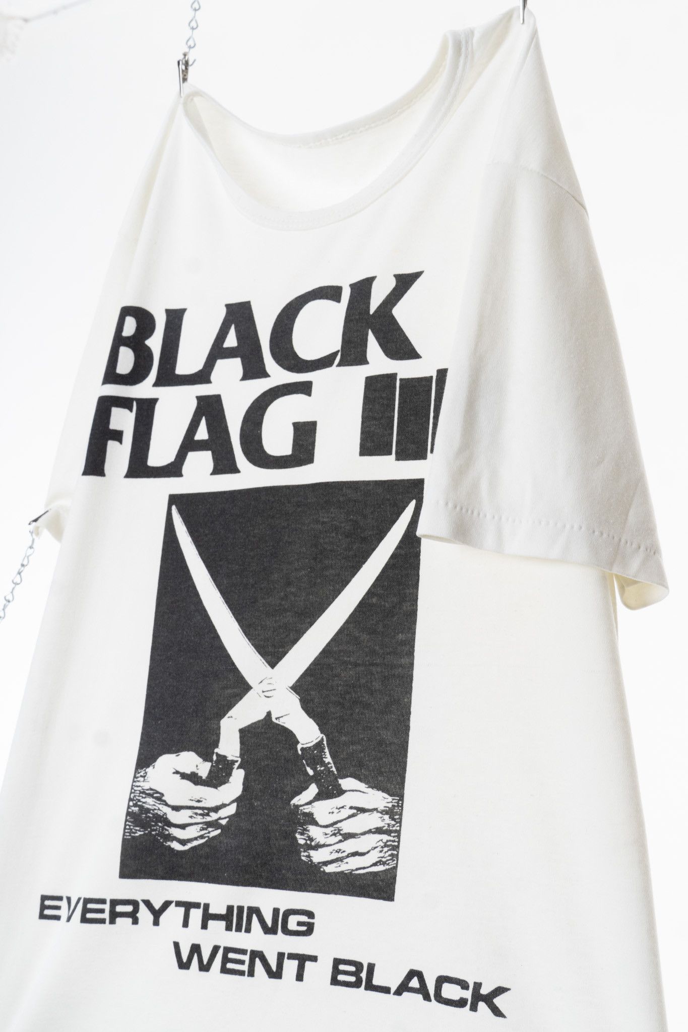 Vintage VINTAGE 1980s BLACK FLAG EVERYTHING WENT BLACK PUNK T-SHIRT Size US M / EU 48-50 / 2 - 5 Thumbnail