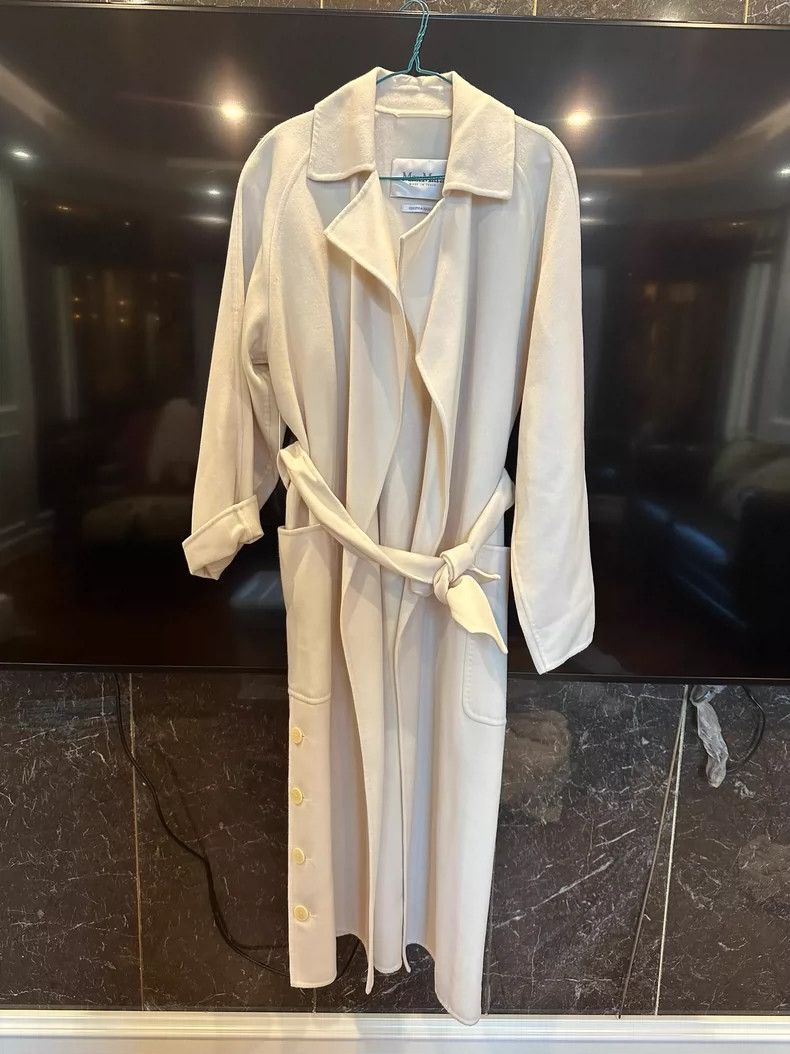 Max Mara Max Mara Coats Size M / US 6-8 / IT 42-44 - 1 Thumbnail